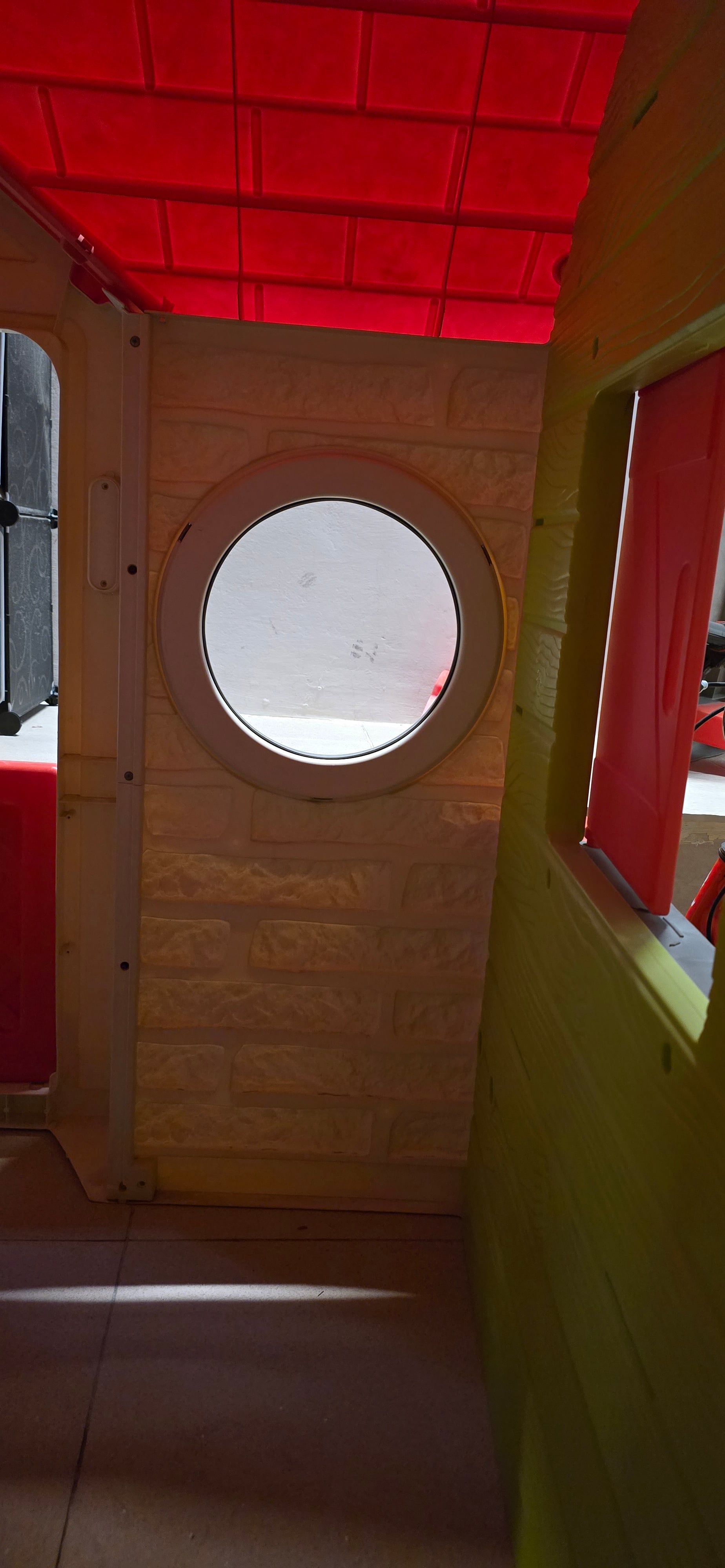 Kids Playhouse  - Image 2