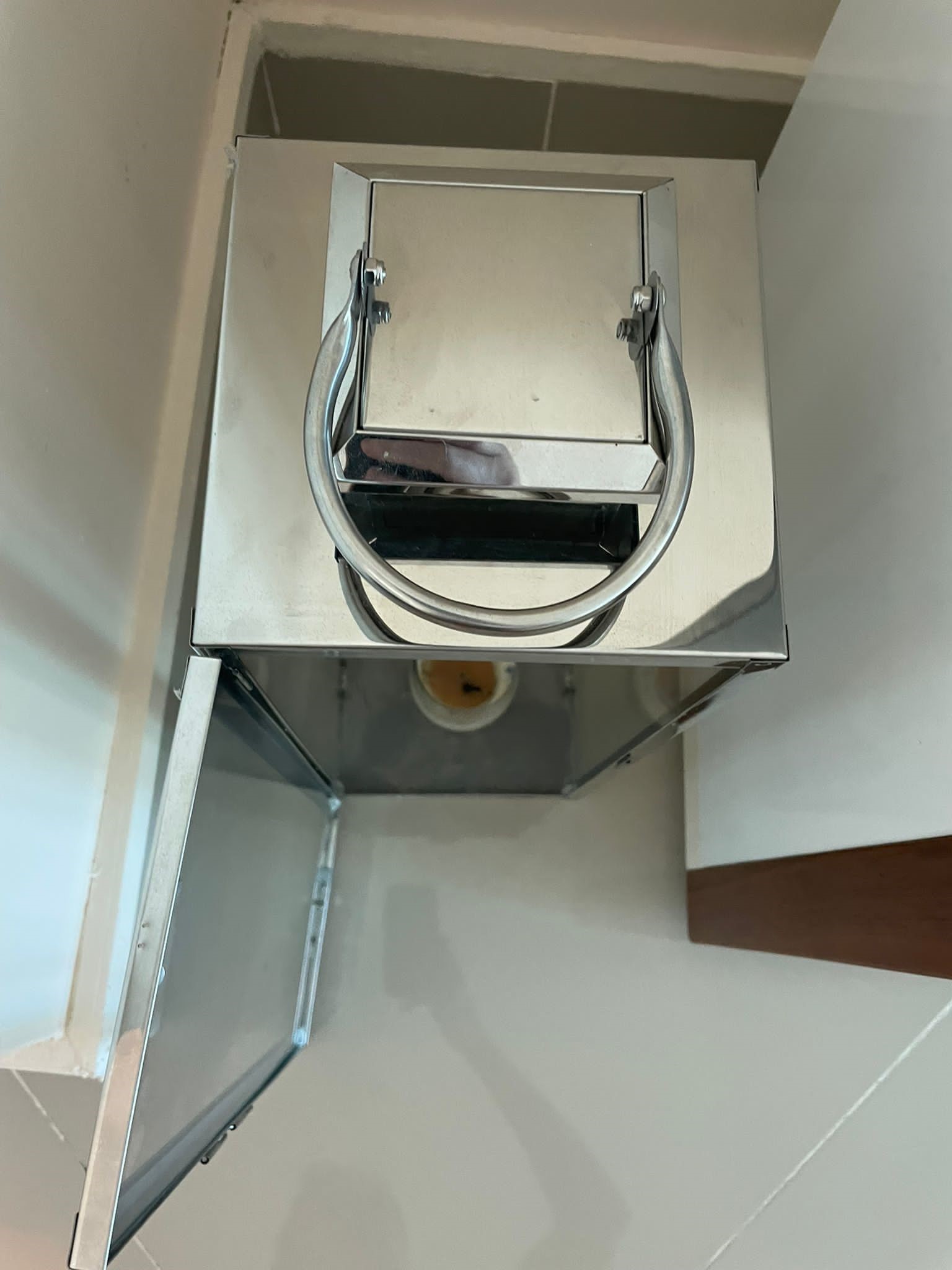 Metal Frame Glass Candle Box - Image 1