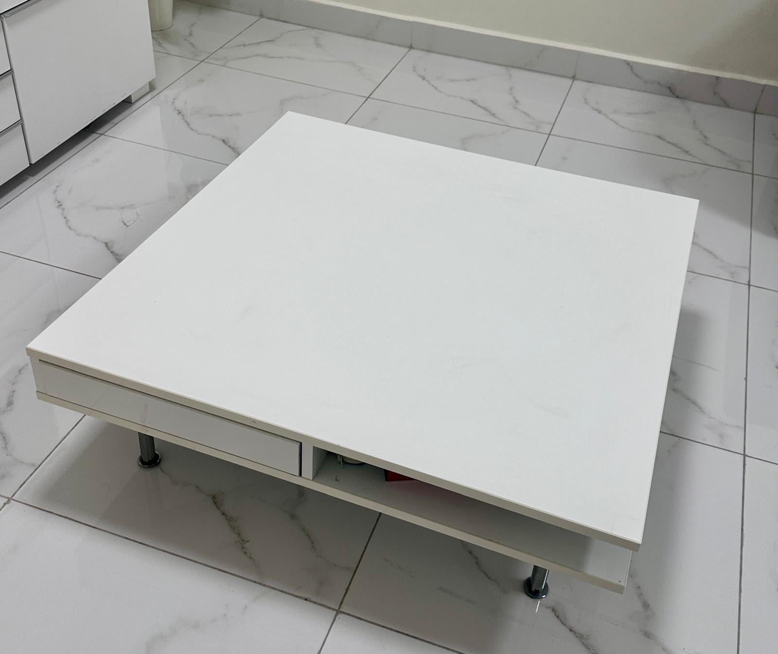 Center table  - Image 3