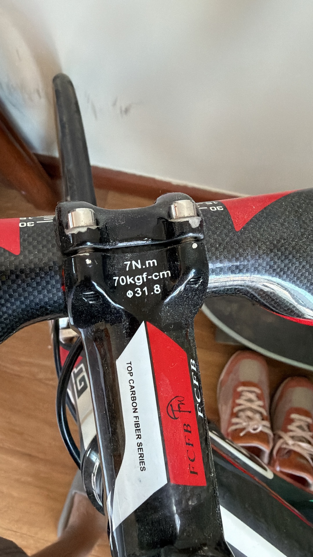 Good condition road cycling, This is full carbon - Image 9