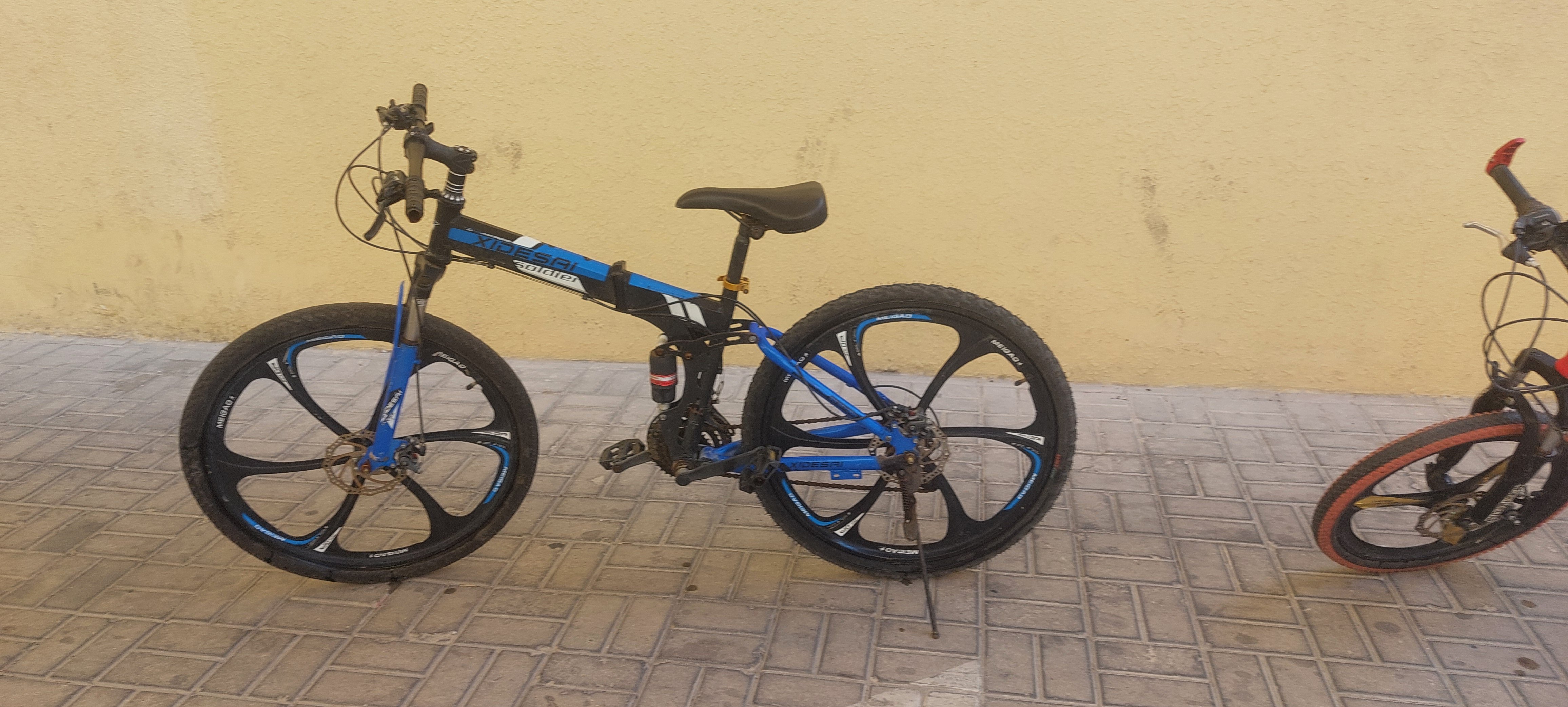 Kids used bicycle  - Image 3