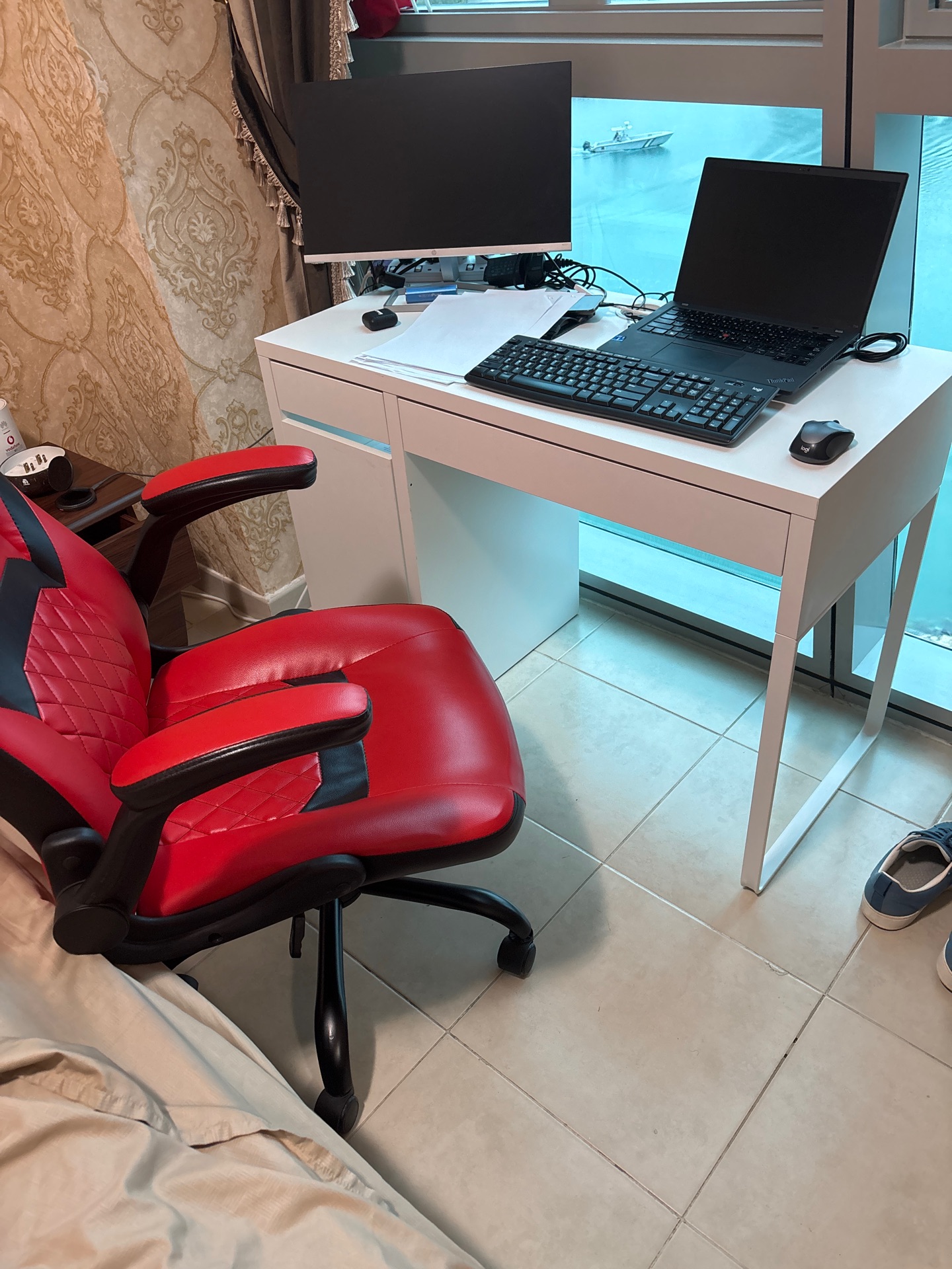 Desk and chair - Image 4