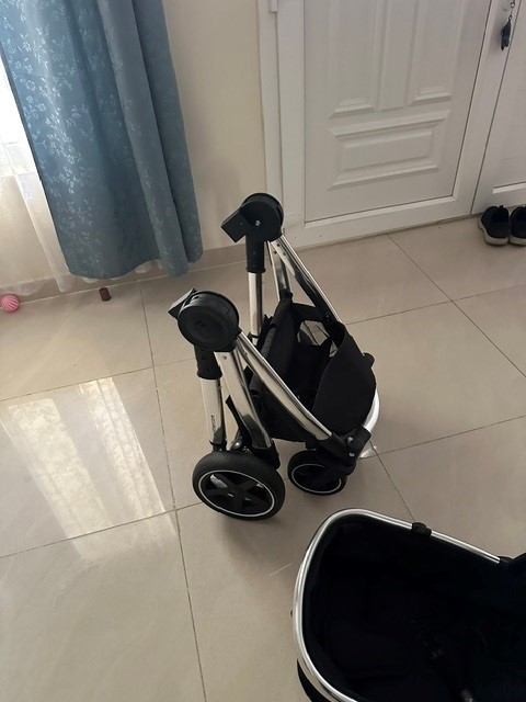 Baby Stroller 2 in 1 like new - Image 6