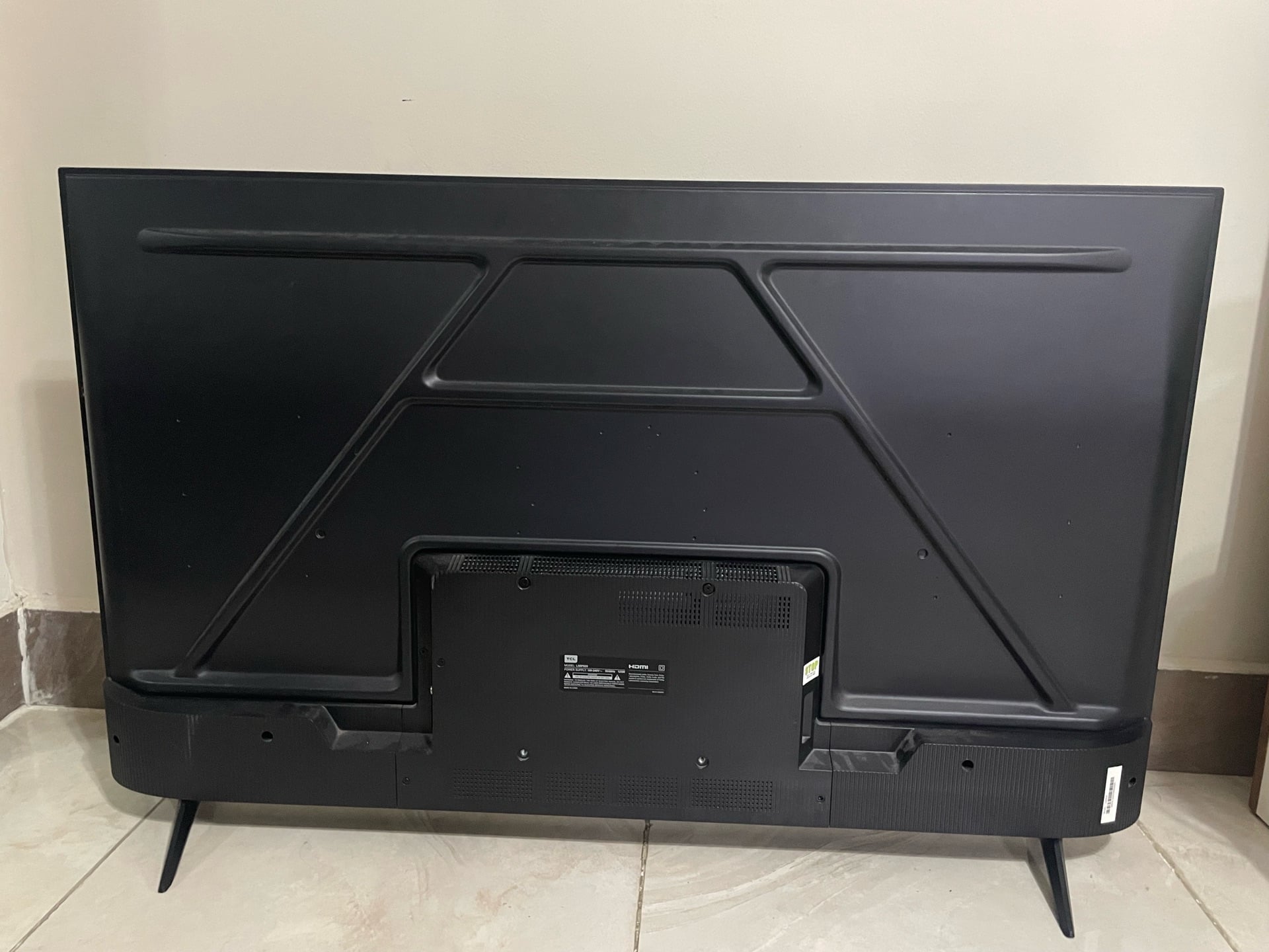 Screen broken TCL TV 4K UHD, Model- L55P635 - Image 3