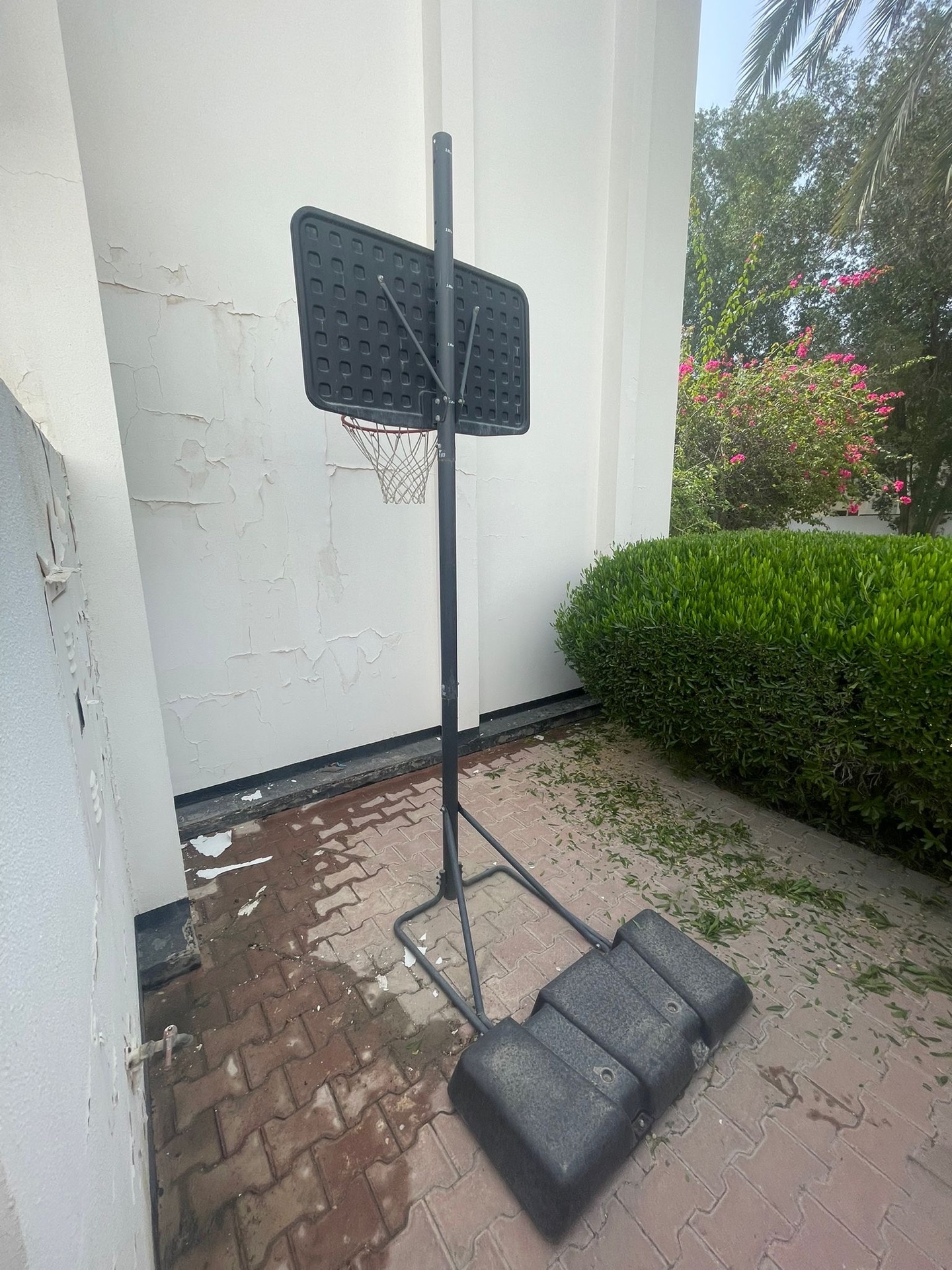Tarmak basketball hoop  - Image 4