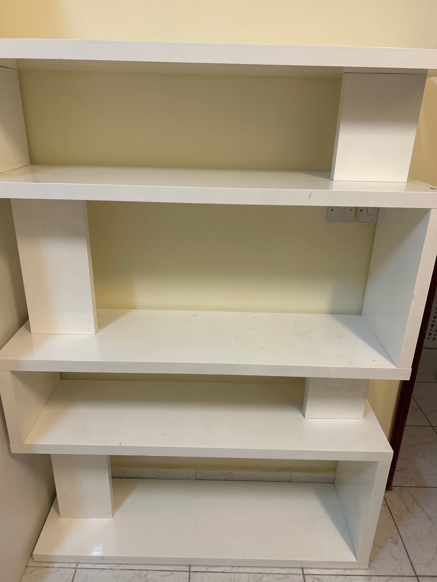 shelve - Image 1