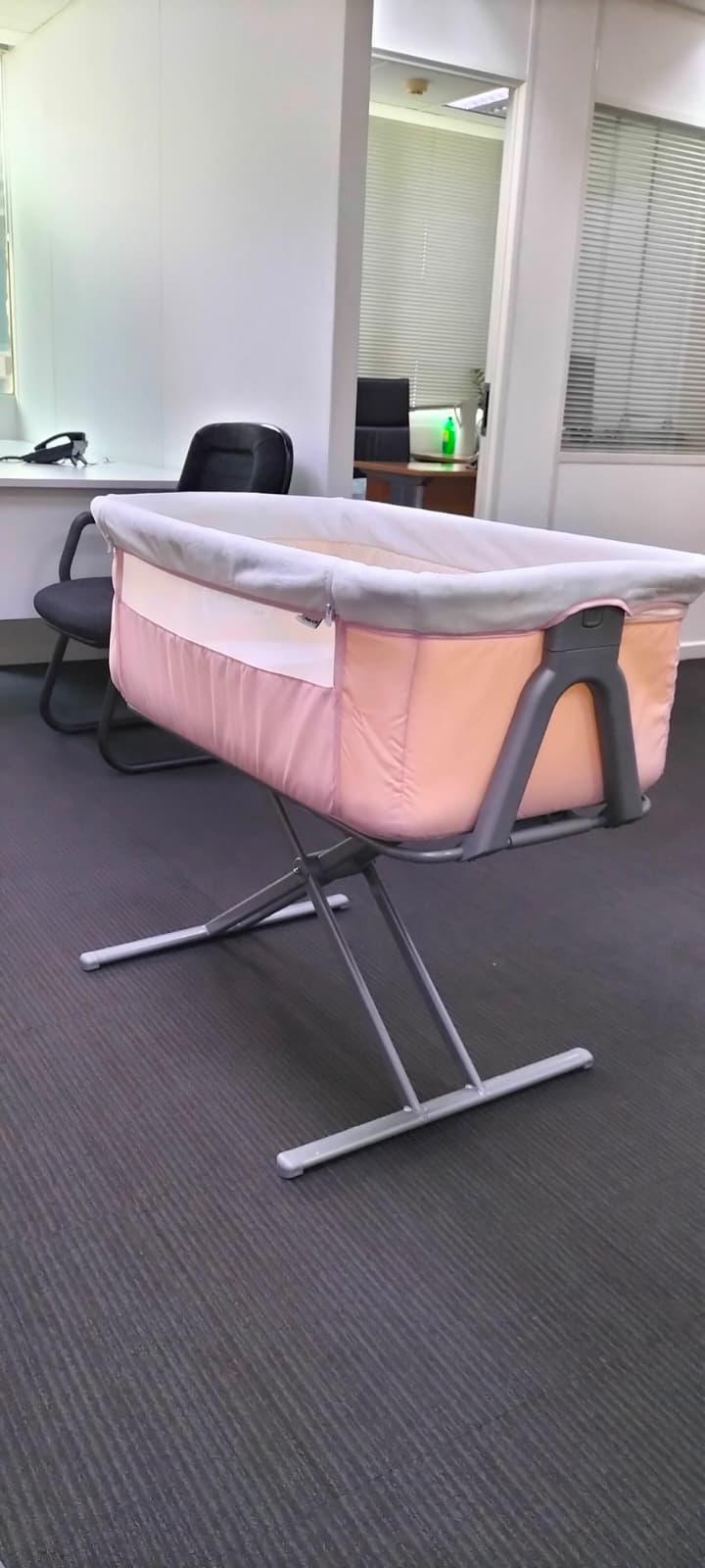 HAUCK BABY COT FOR SALE - Image 4
