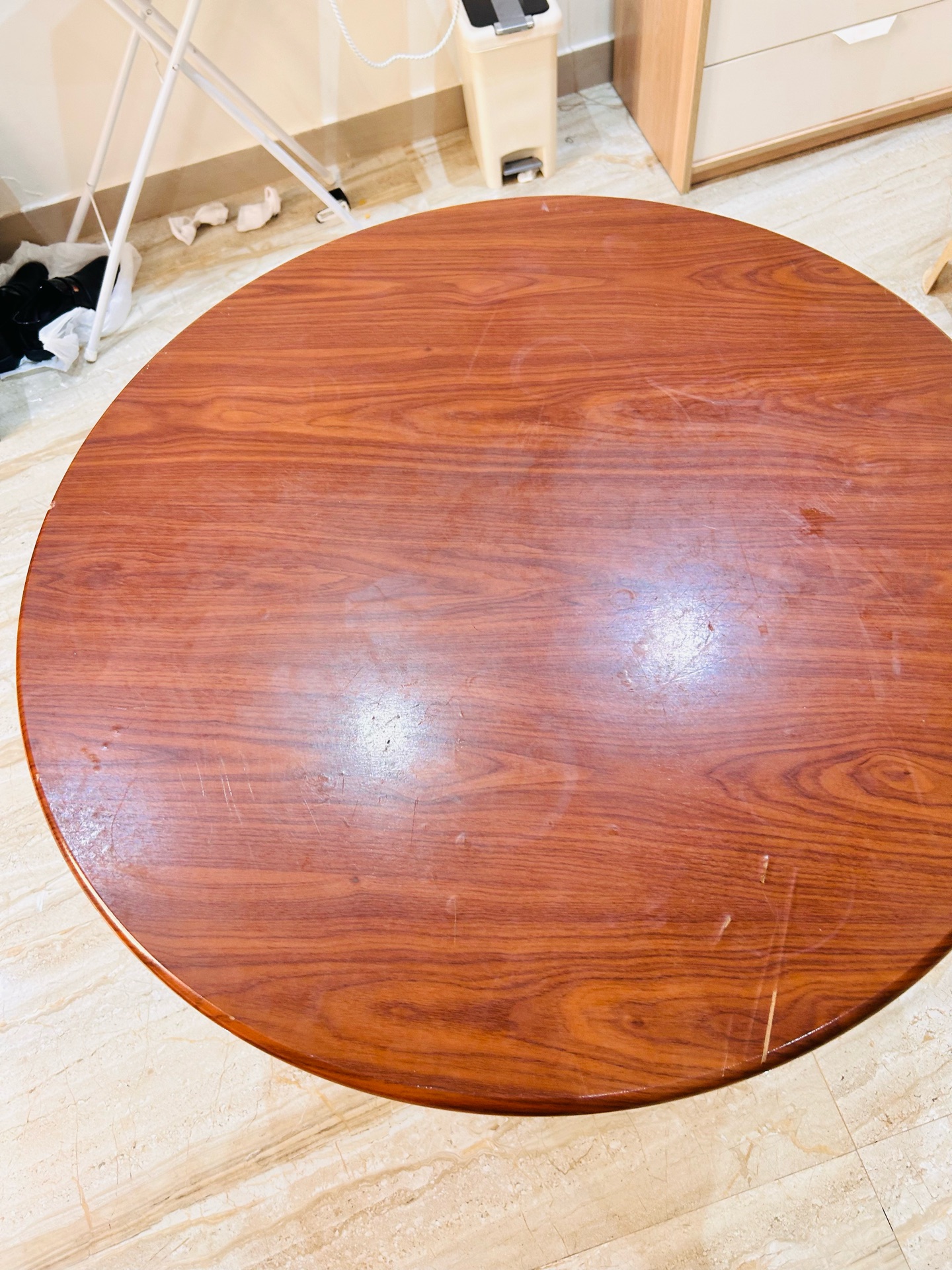 Round foldable table - Image 3