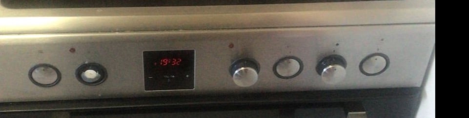 ELECTRIC STOVE WITH OVEN  - Image 3