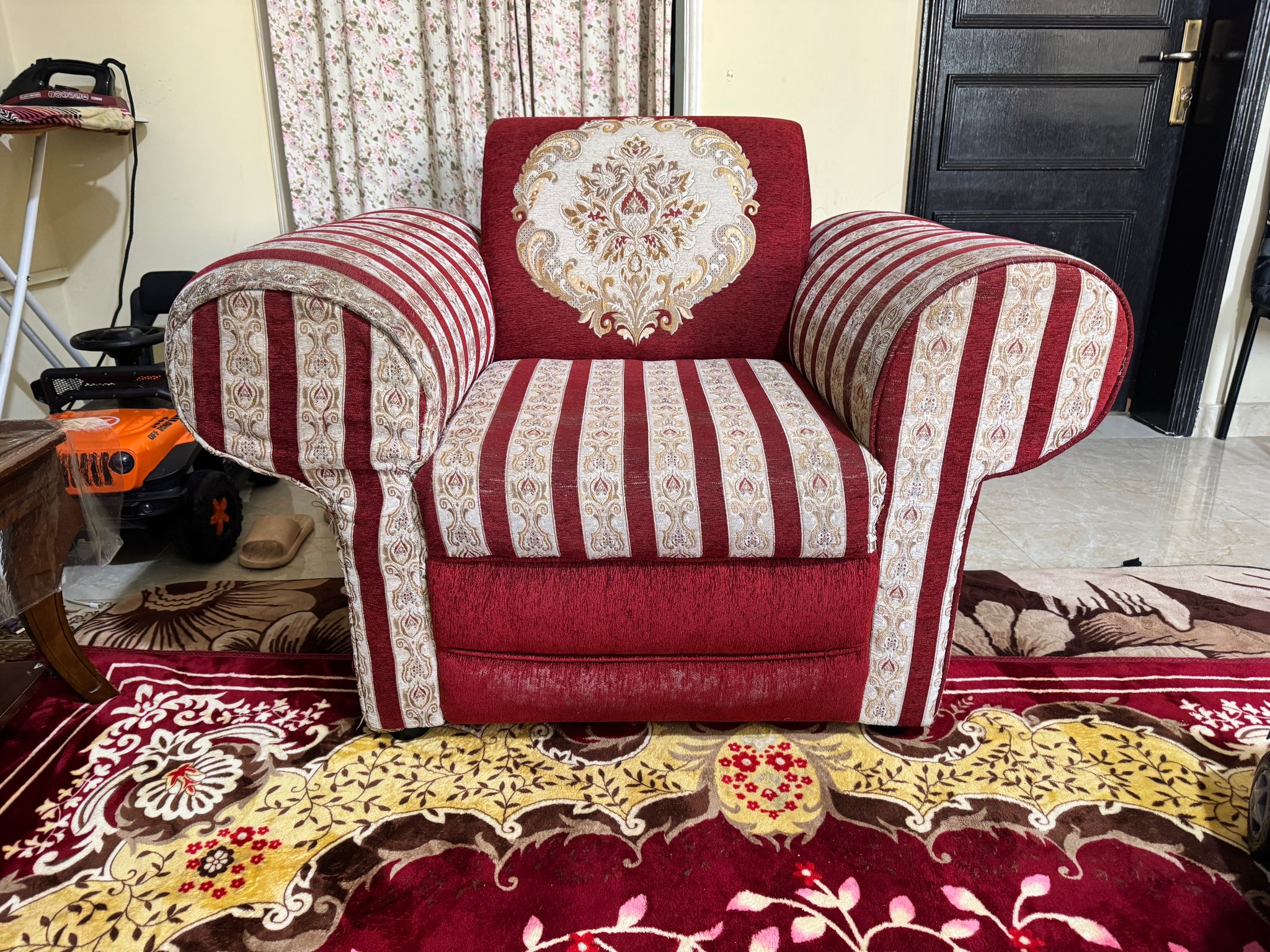 3+1 seater sofa  - Image 3