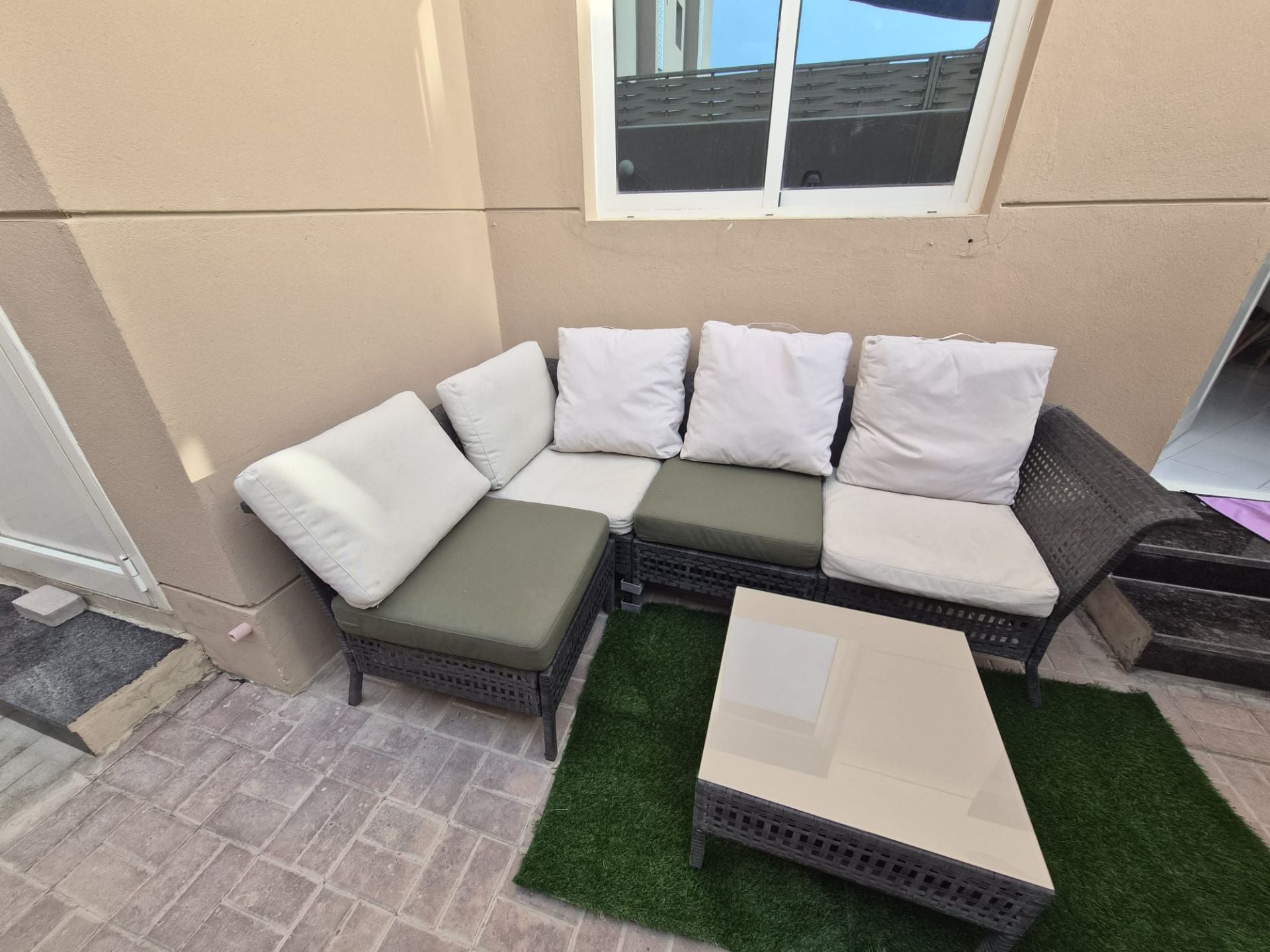 Outdoor rattan sofa set for sale + Table + Ambrella - Image 3