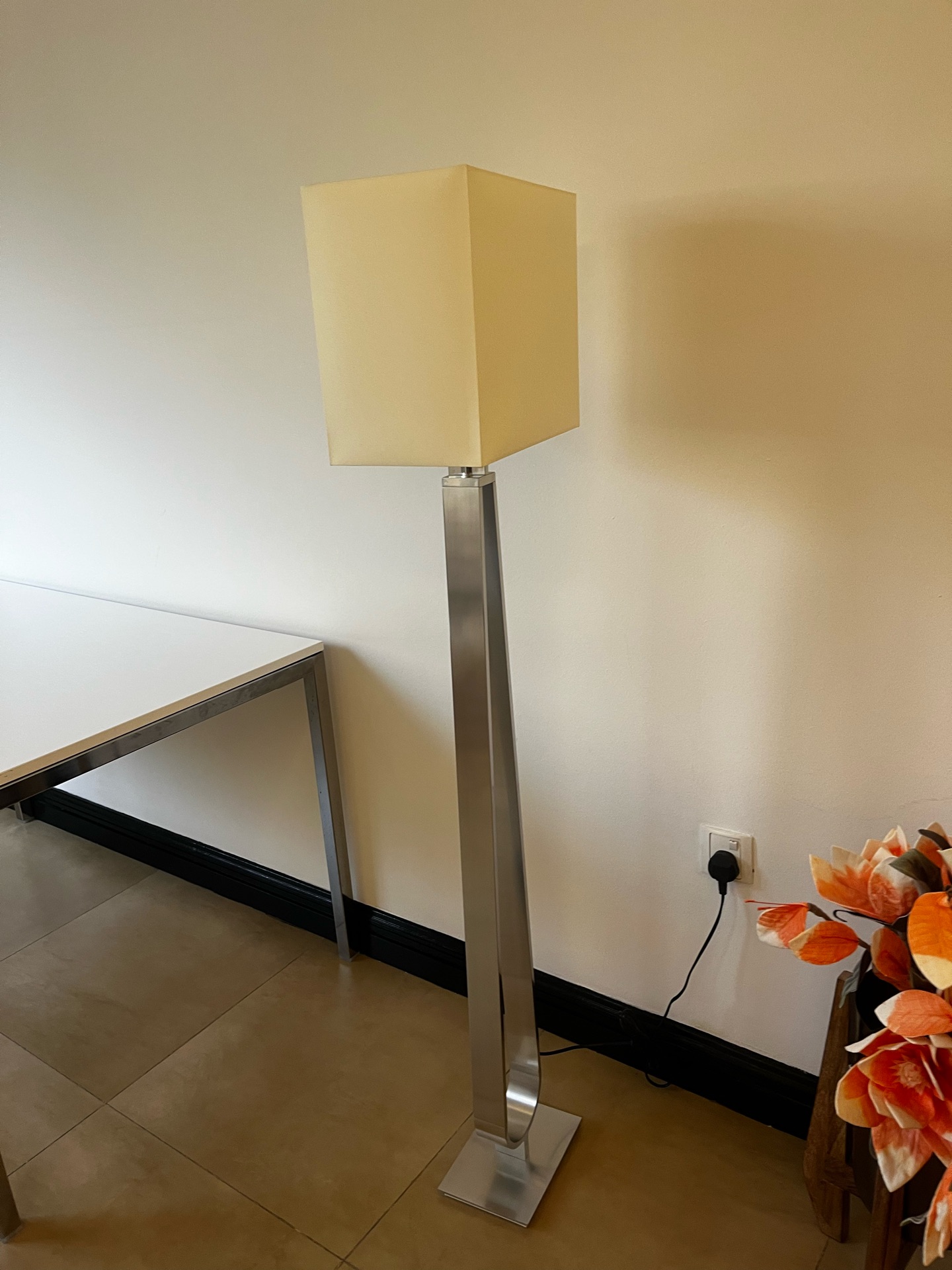 Floor lamp - Image 2