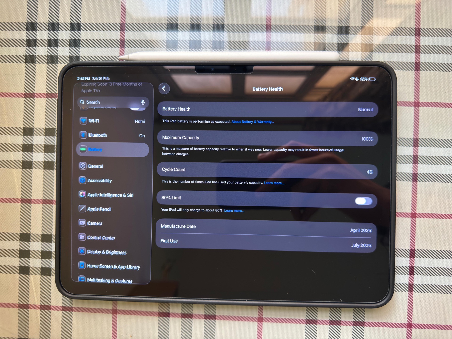 7th gen iPad pro m4 chip 11 inch and Apple Pencil pro and keyboard  - Image 6