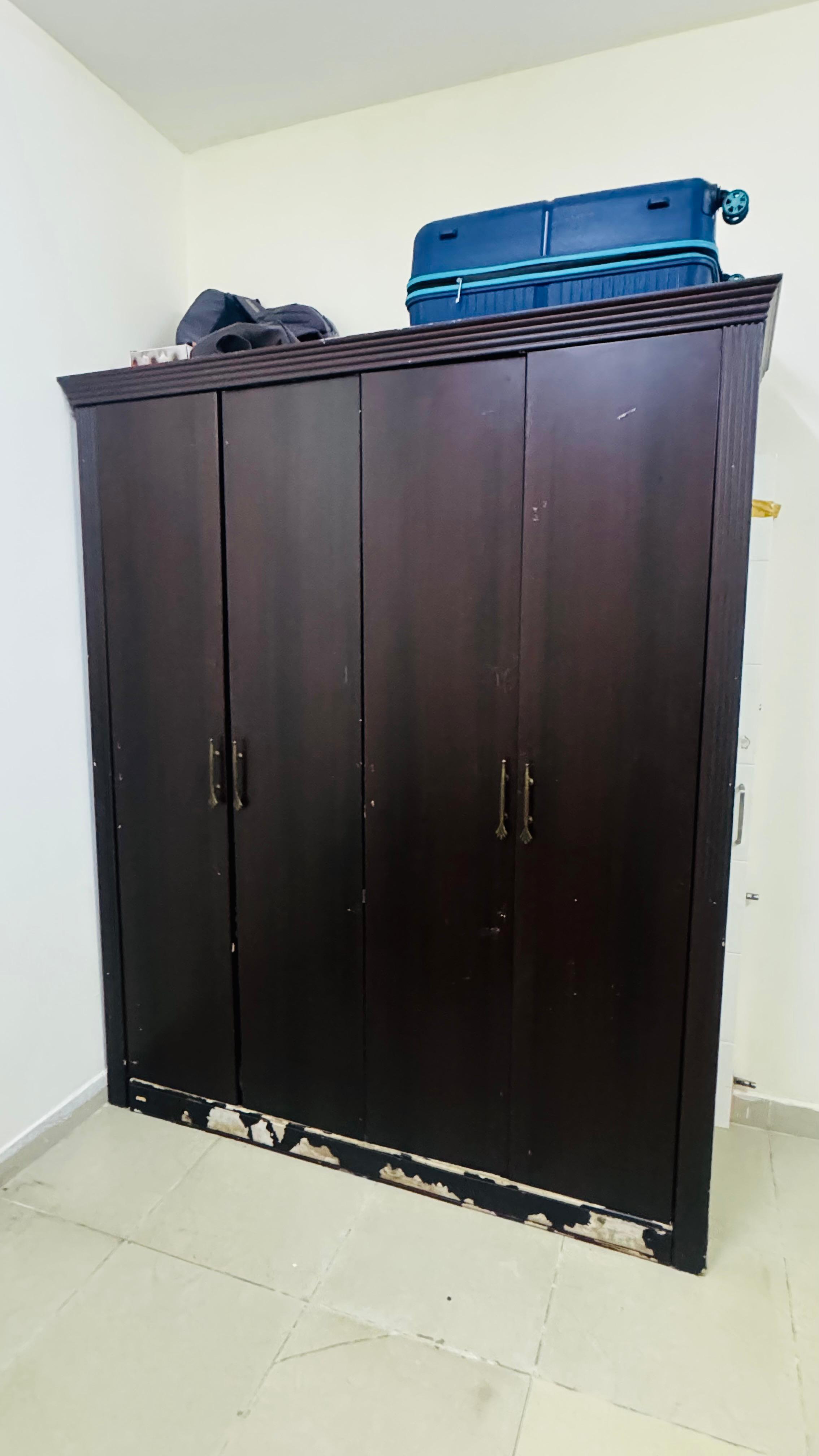 Wardrobes (cupboards) King size - Image 1