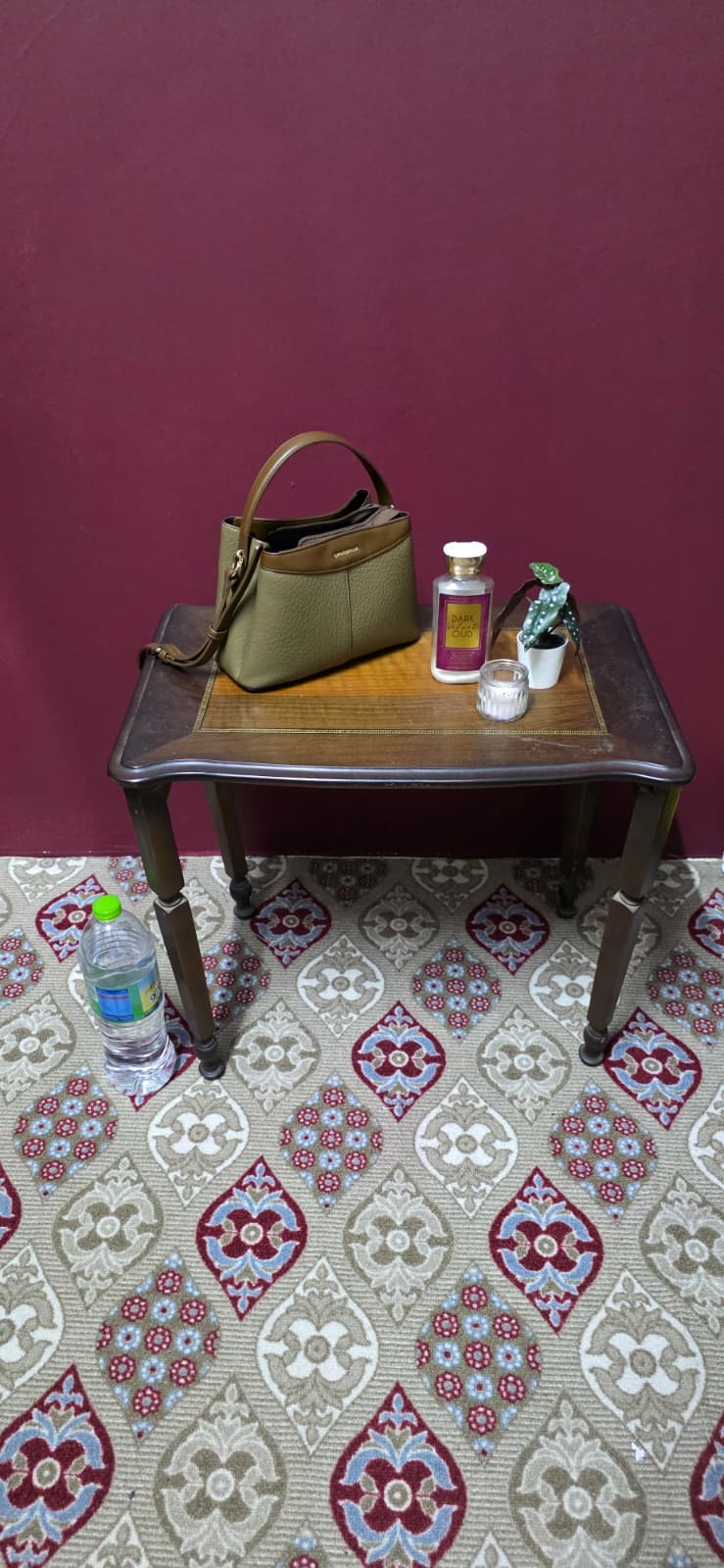 Antique small Table - Image 2