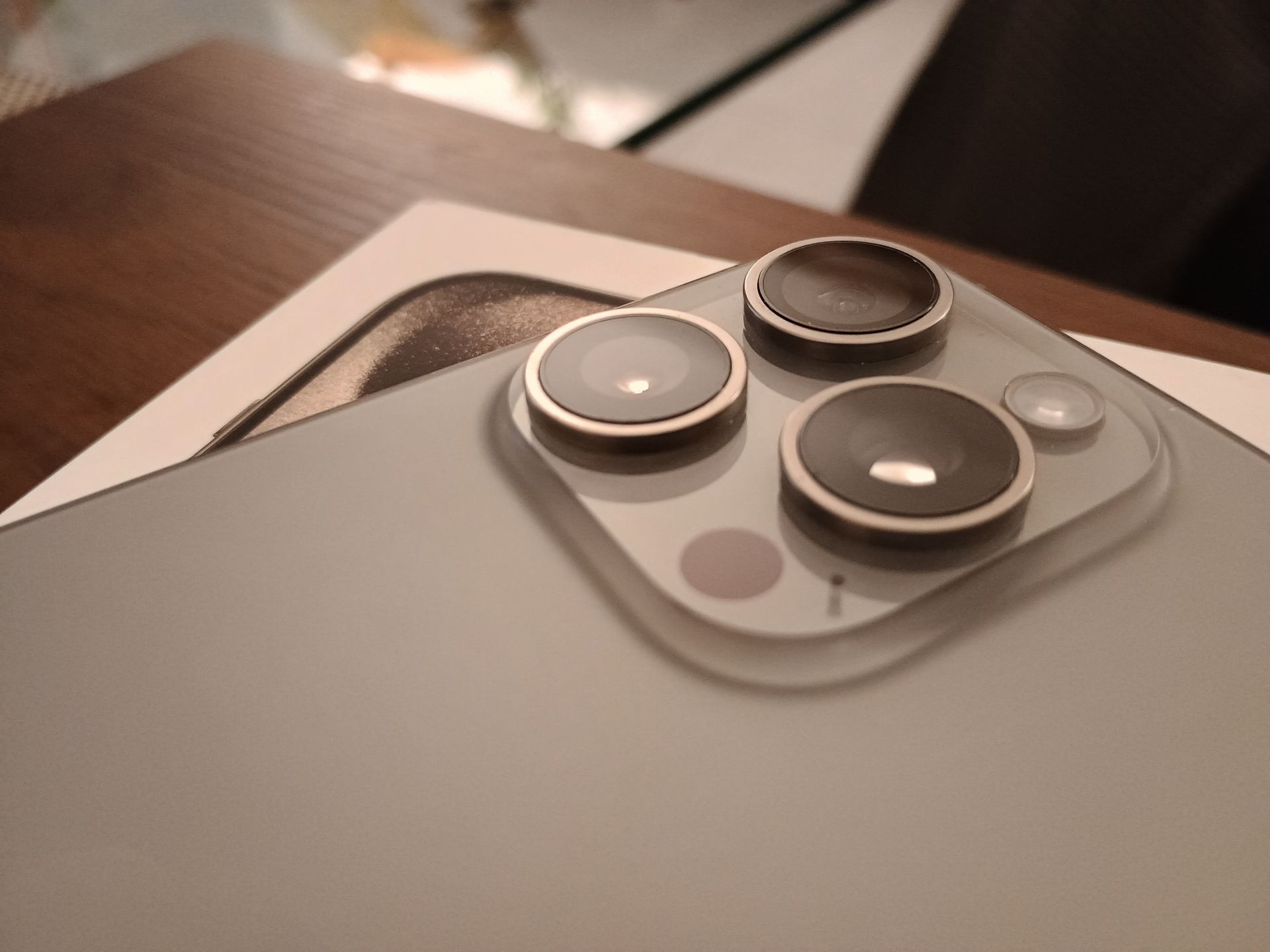 iPhone 15 Pro Max 256 -  Titanium  - Image 2