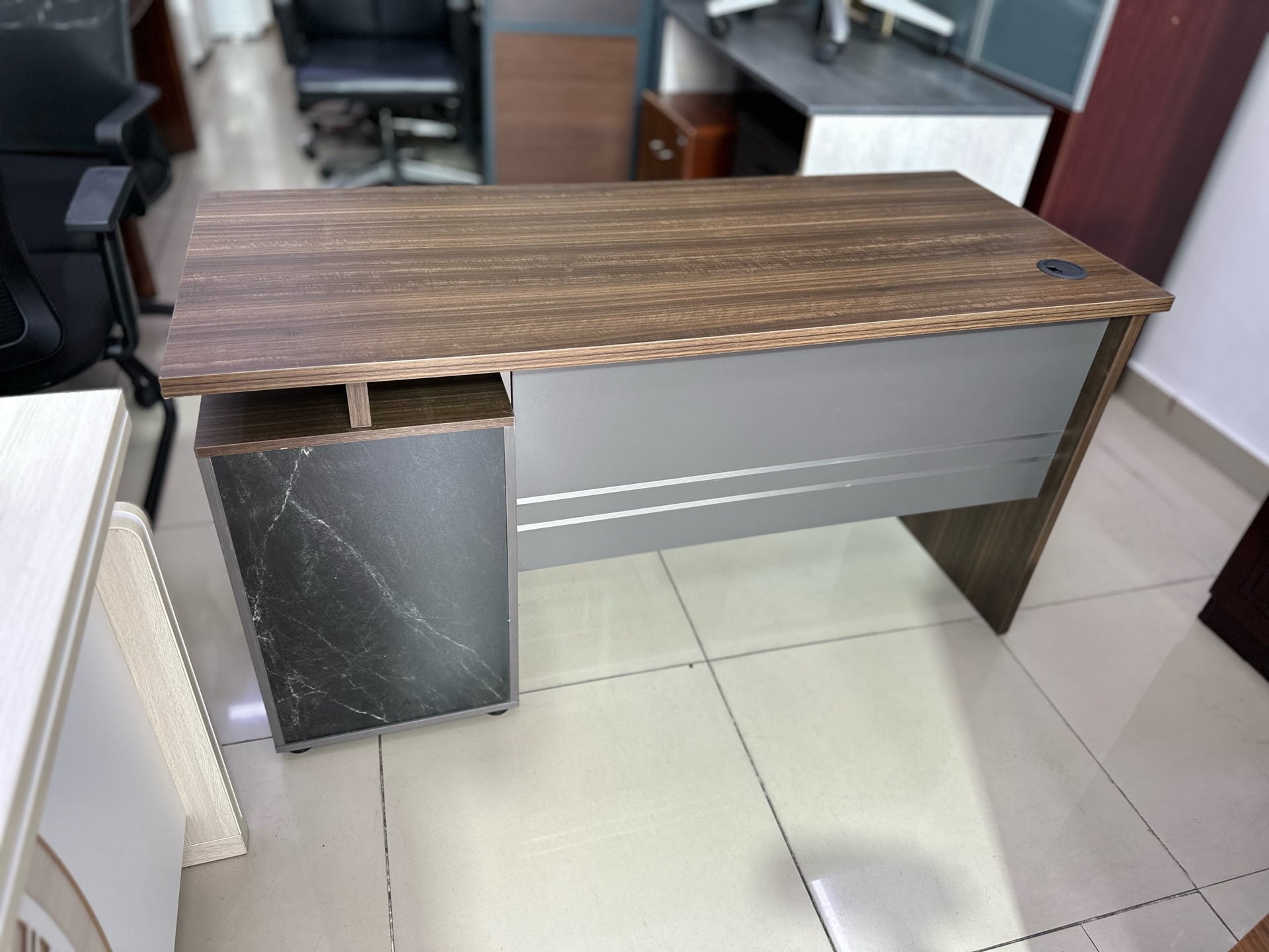Workstation/Reception/Desk/Chair Selling — 33087737 - Image 7