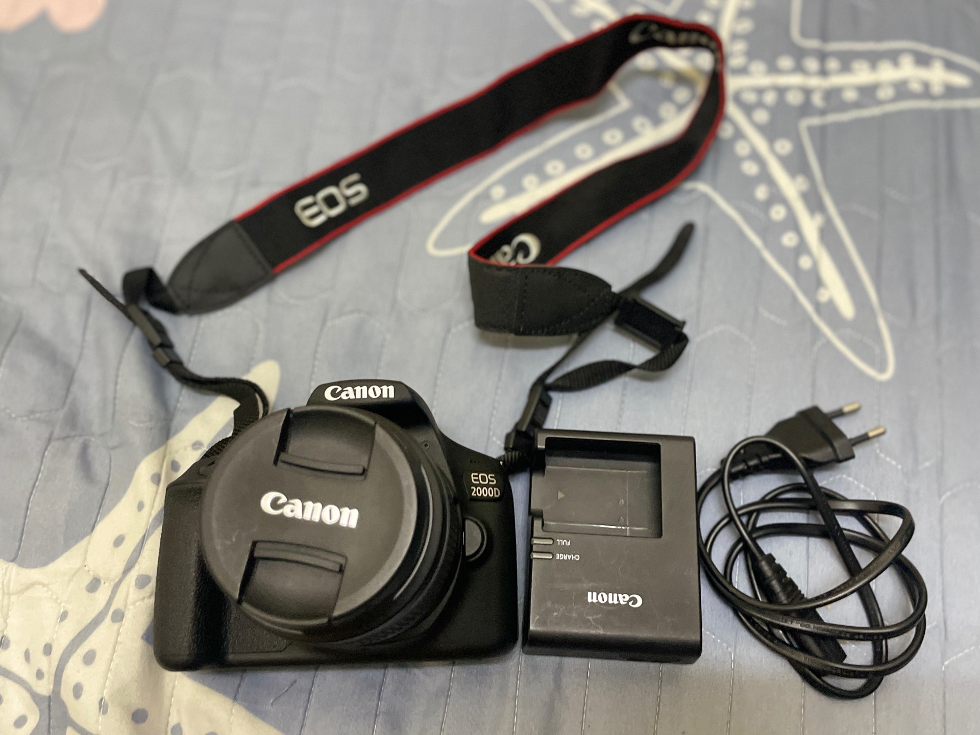 Canon EOS 2000D – Like New with 18-55mm Lens & Accessories. - Image 3