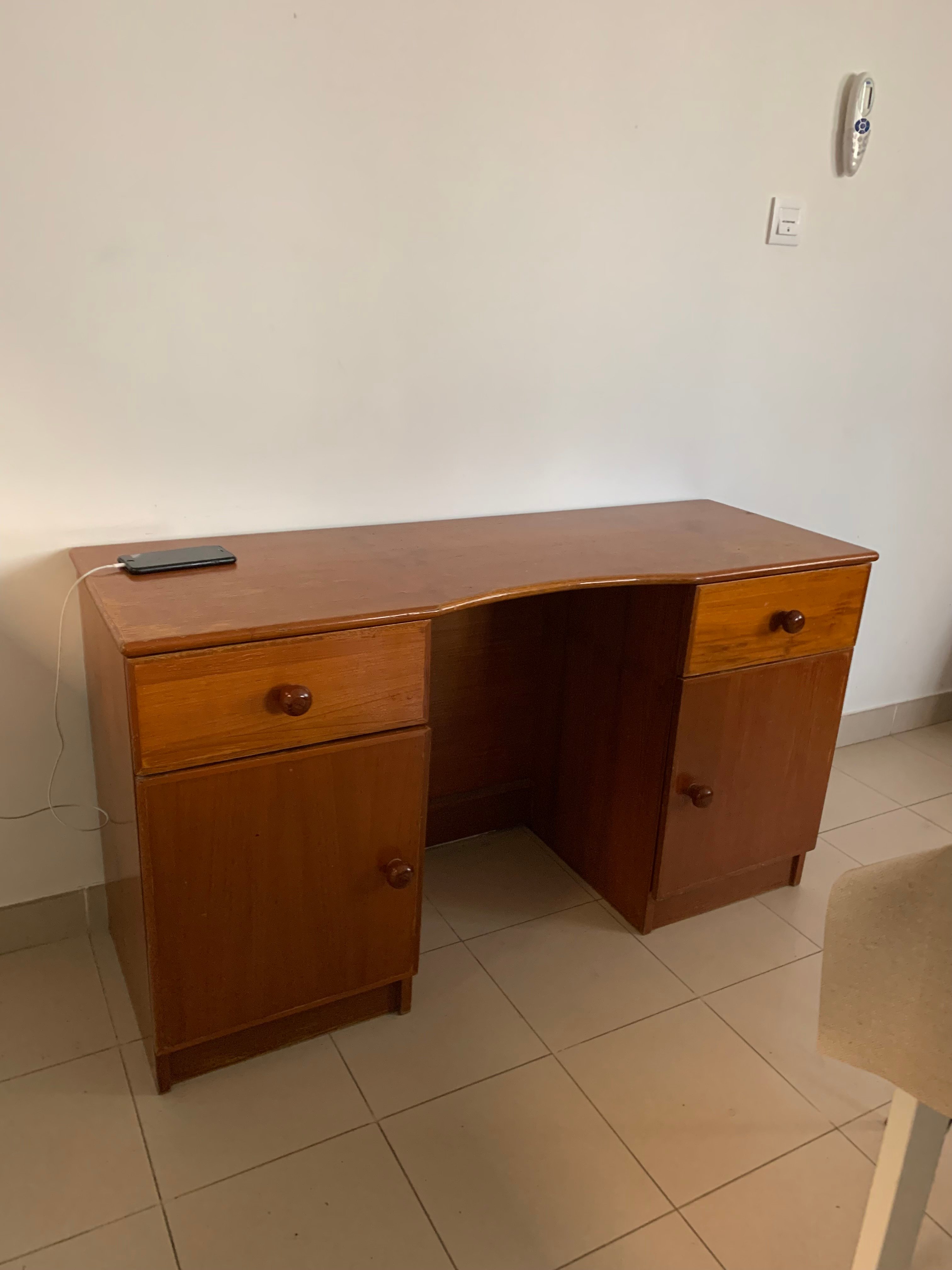 Solid wooden study desk - Image 4