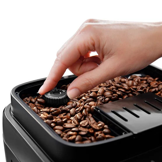 Delonghi Magnifica Evo (Used for 1 week) - Image 4