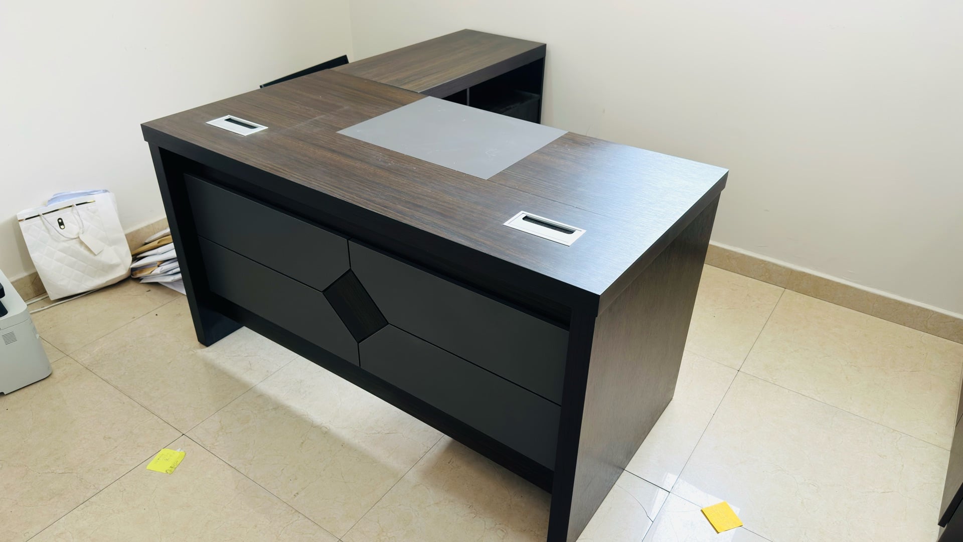 Used Office Furniture Selling 33087737 - Image 8
