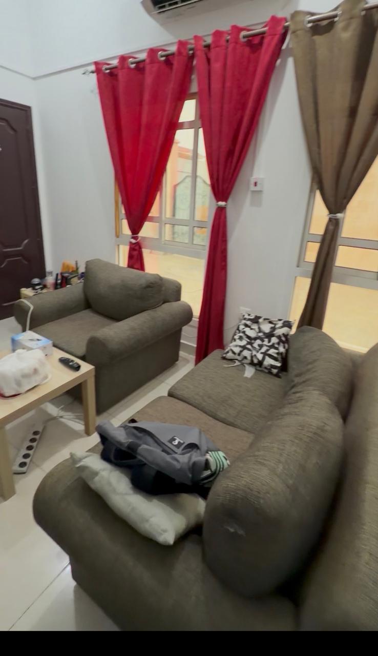Sofa & Centre table - Image 4
