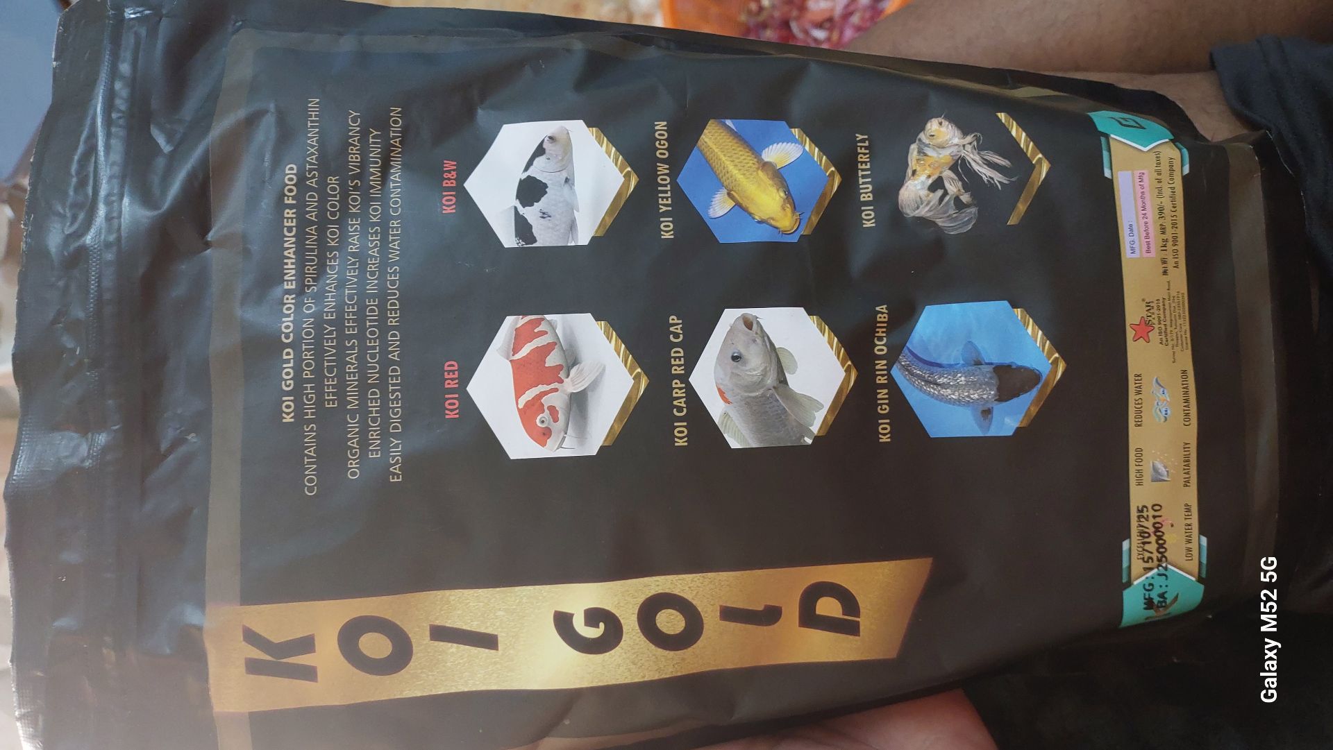 Fish food - Image 1