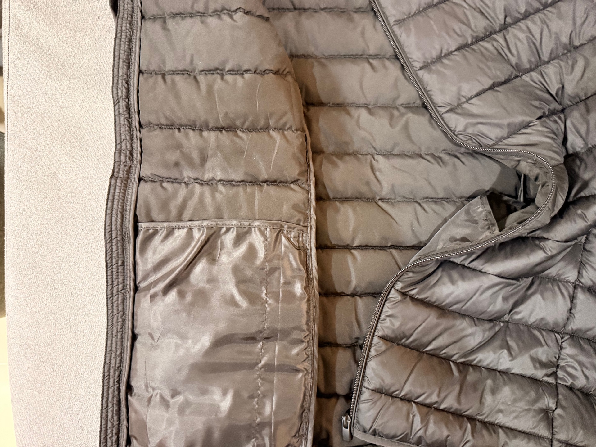 German Made C&A brand Down Feather Jacket Lightweight Gillet - Image 3