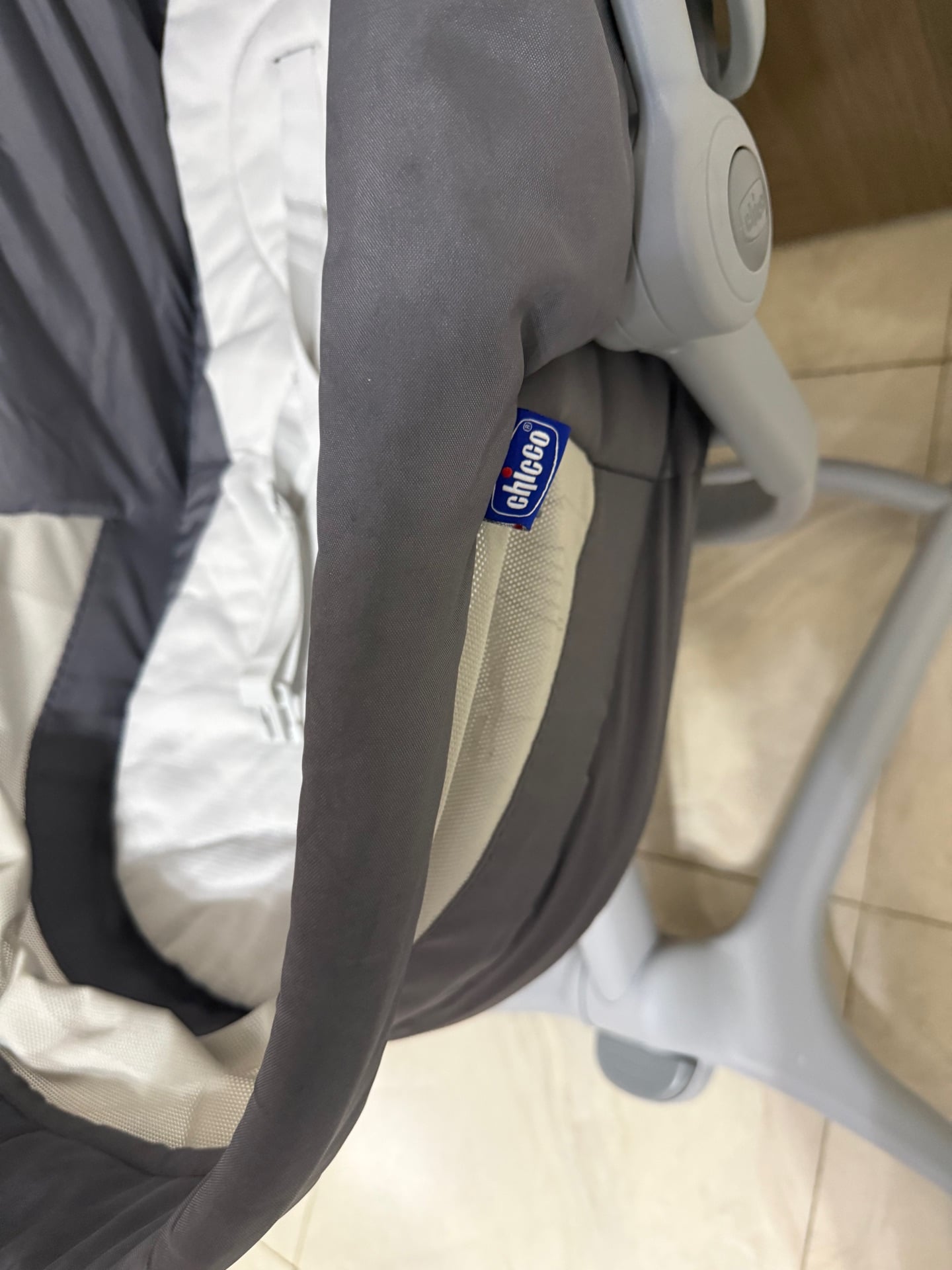 CHICCO 4 in 1 baby/ cot/ high chair - Image 3