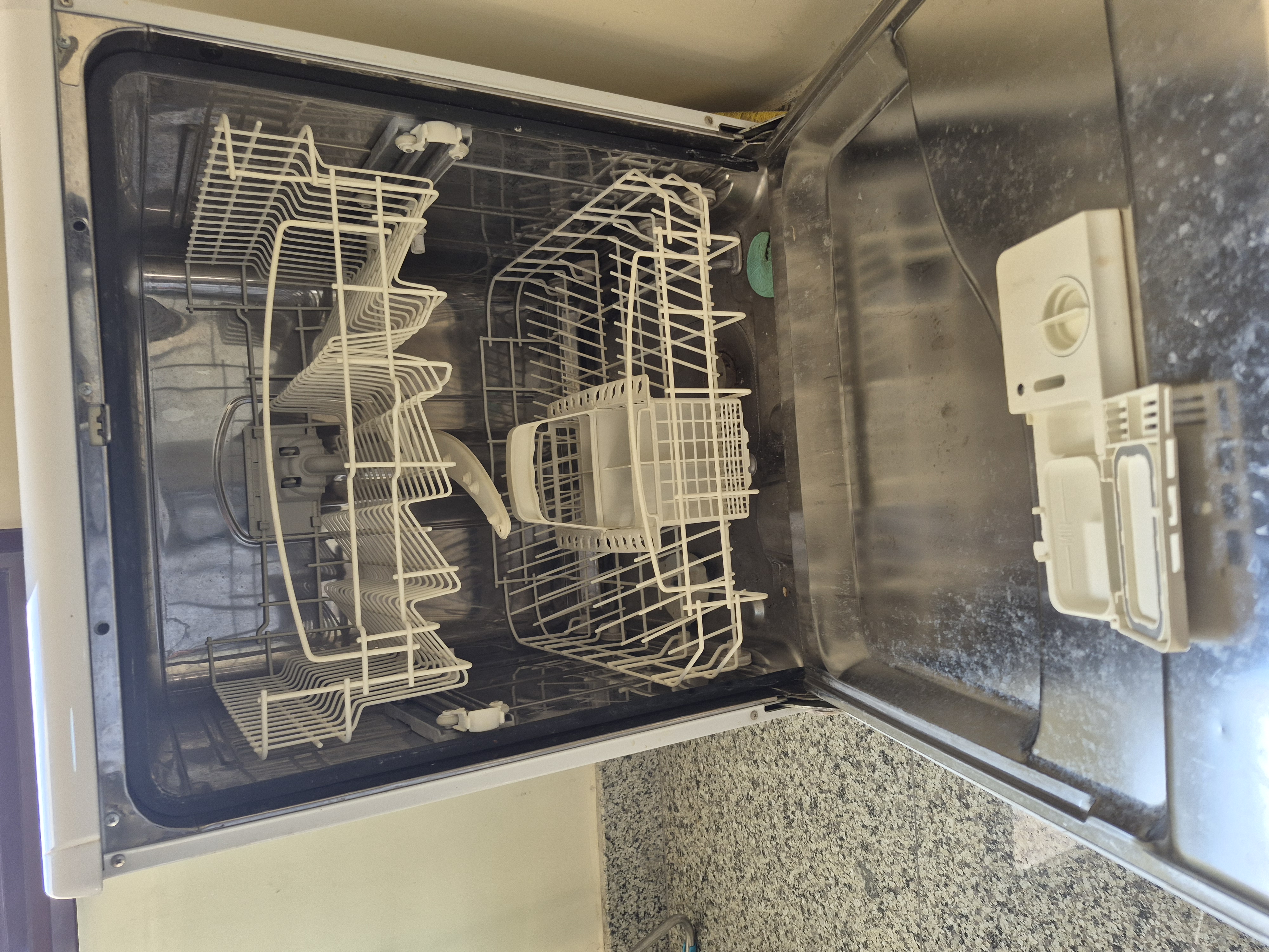 INDESIT DISHWASHER  - Image 2