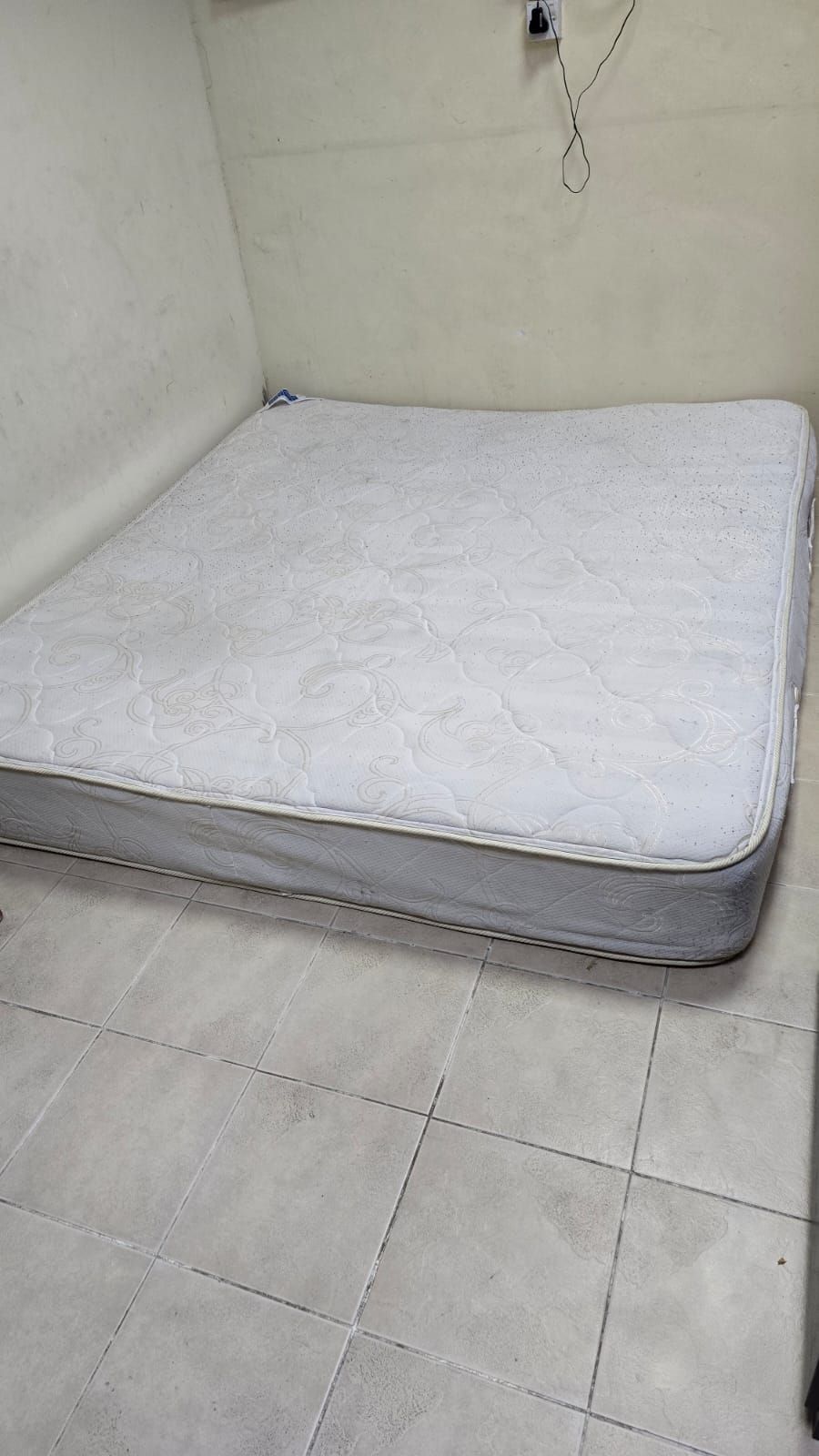 King size mattress  - Image 2