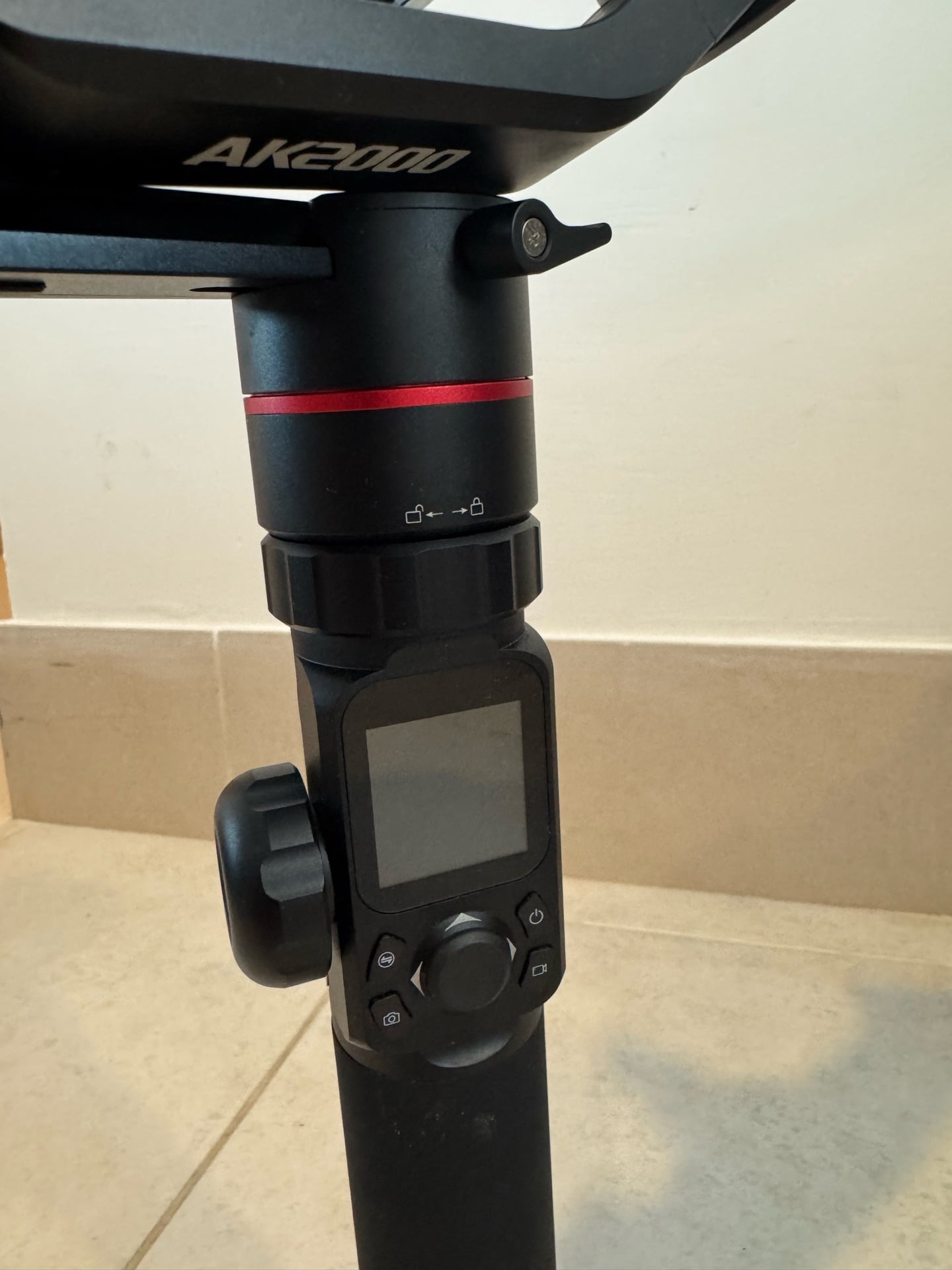 FeiyuTech AK2000 3-Axis Gimbal Stabilizer — Barely Used - Image 4