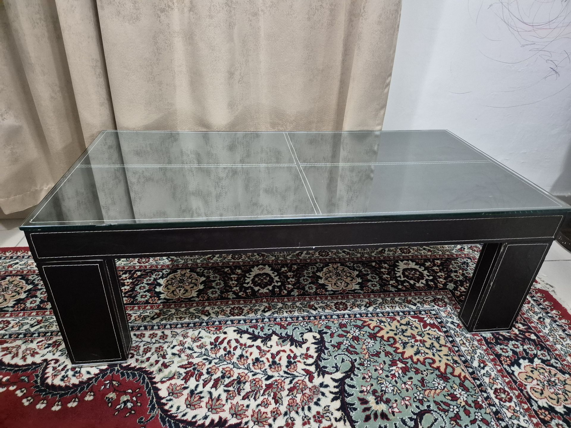 Sofas set with table - Image 3