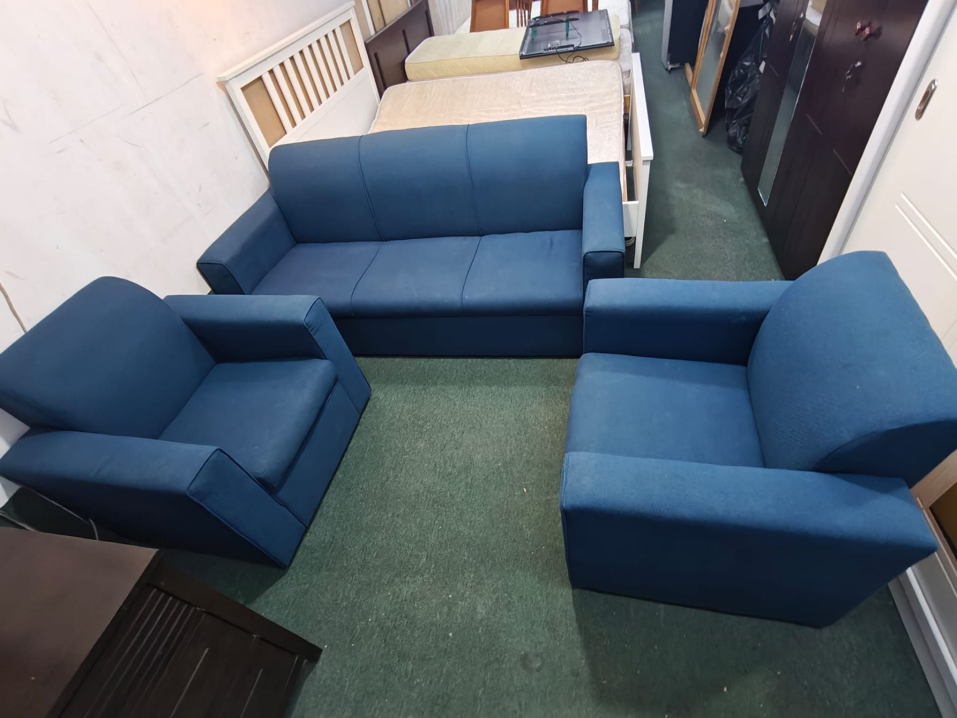 We are selling sofa Set,Used and new available ... - Image 3