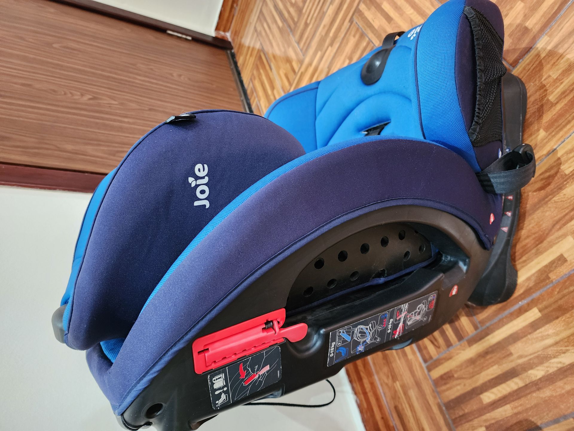 Joie perfect car seat - Image 2