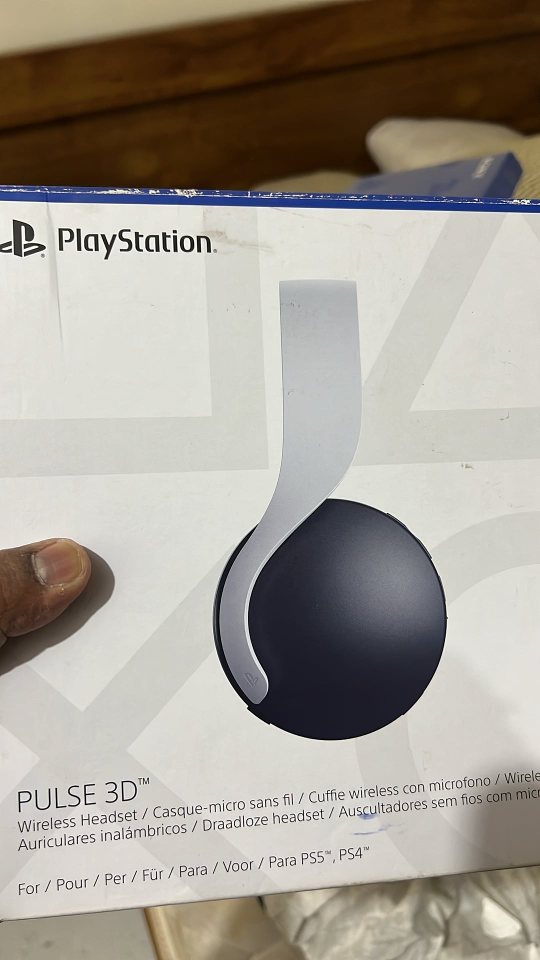 PS5 Console, 2 Controllers, 2 Headphones and 2 Cds - Image 3