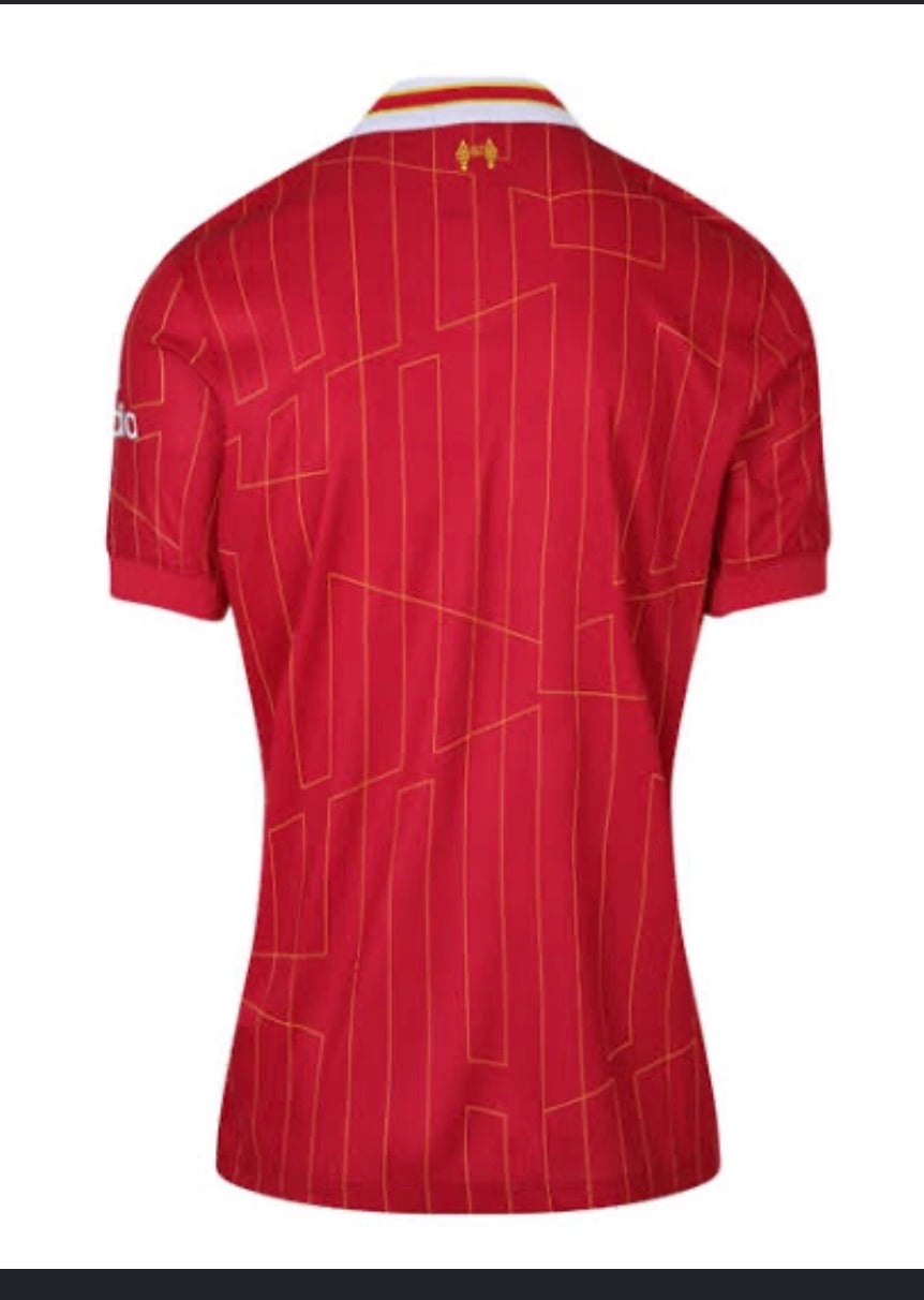 Liverpool 23/24 Shirt Size M - Image 4