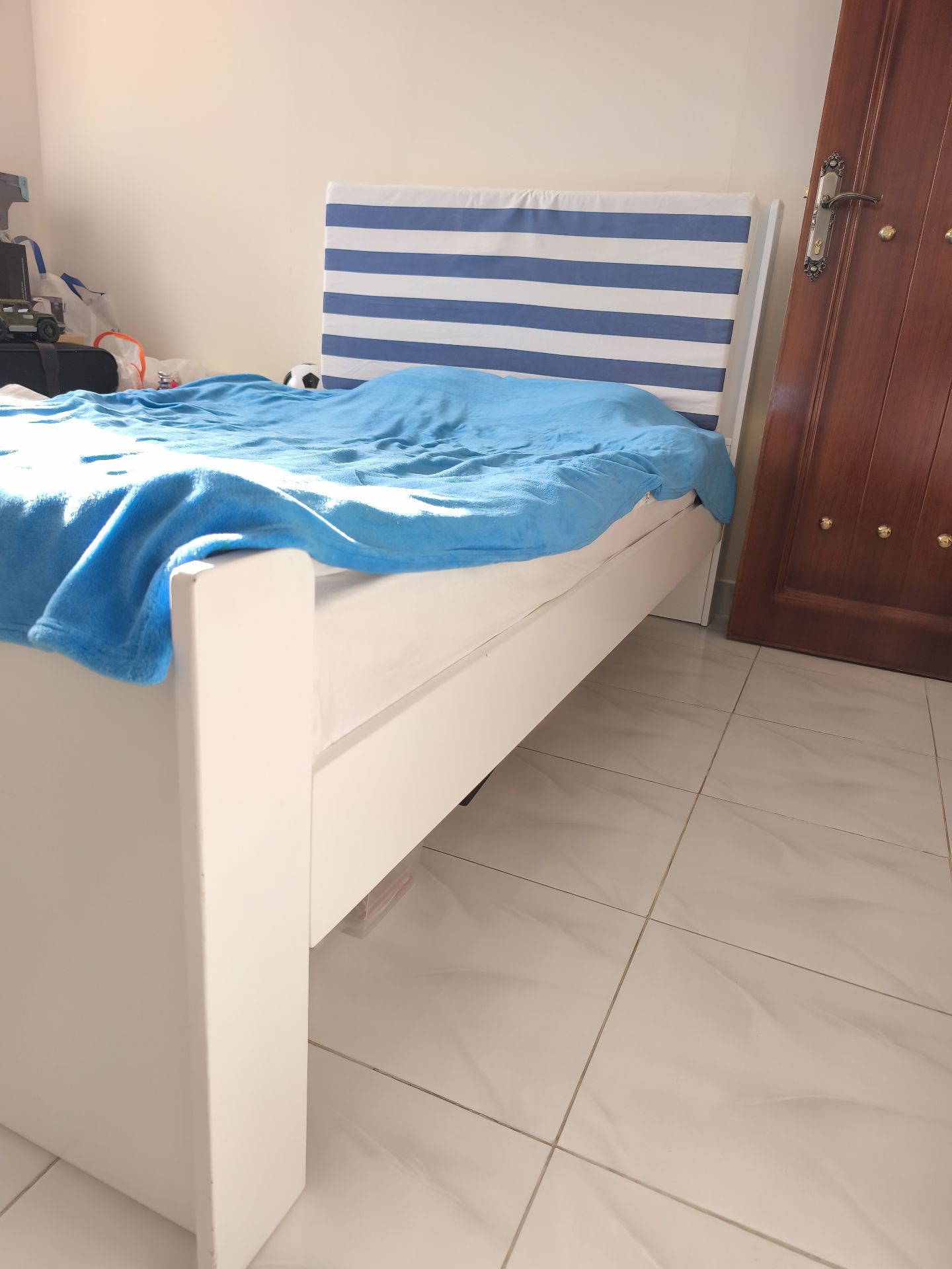 Beds Home centre - Image 1