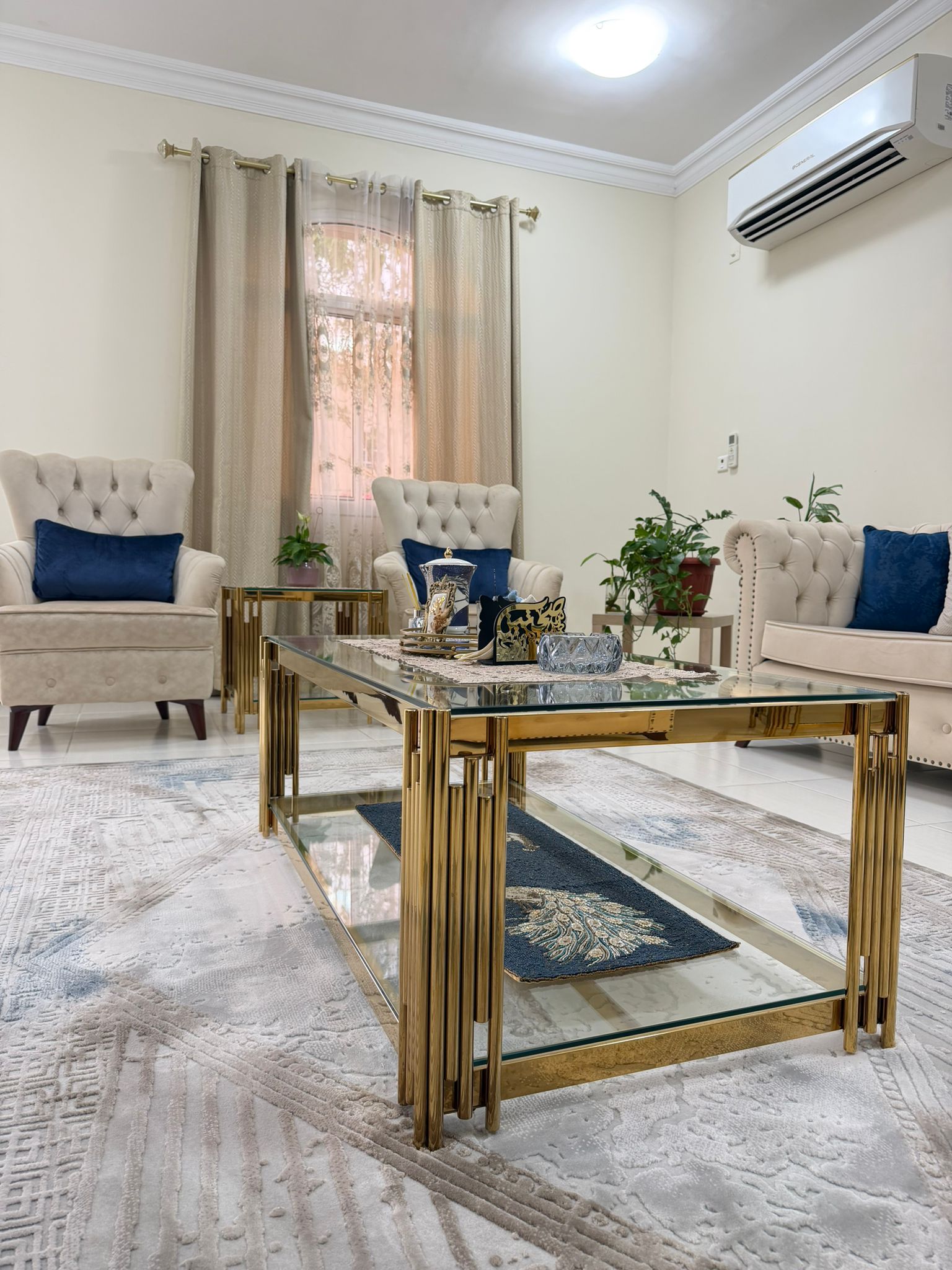 Tables for sale - Image 3