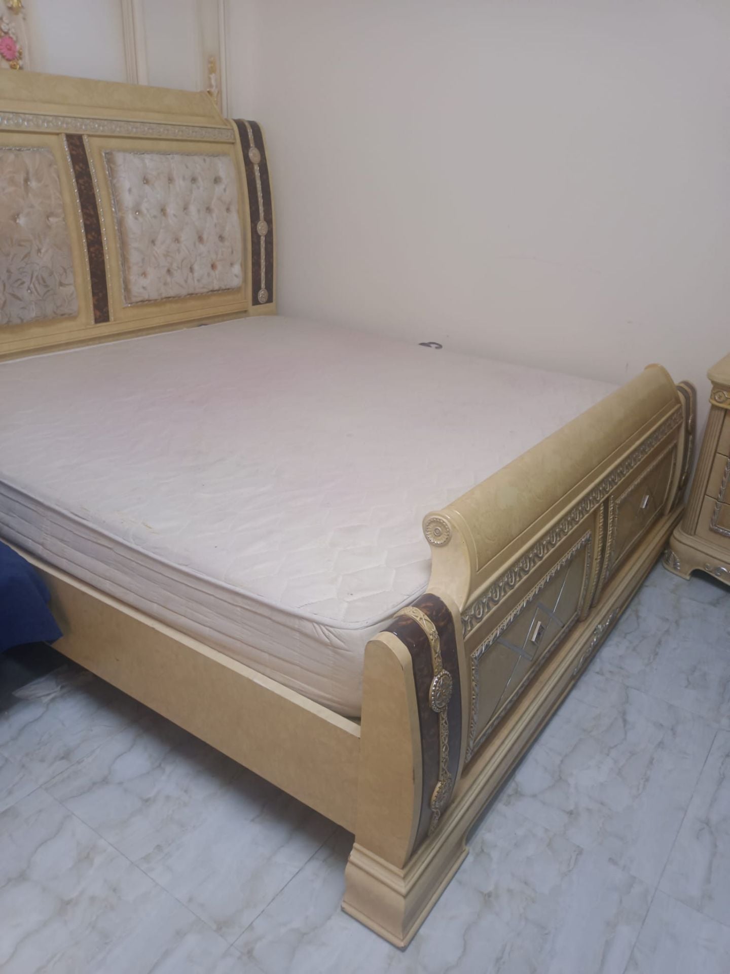 Room furniture set - Image 1
