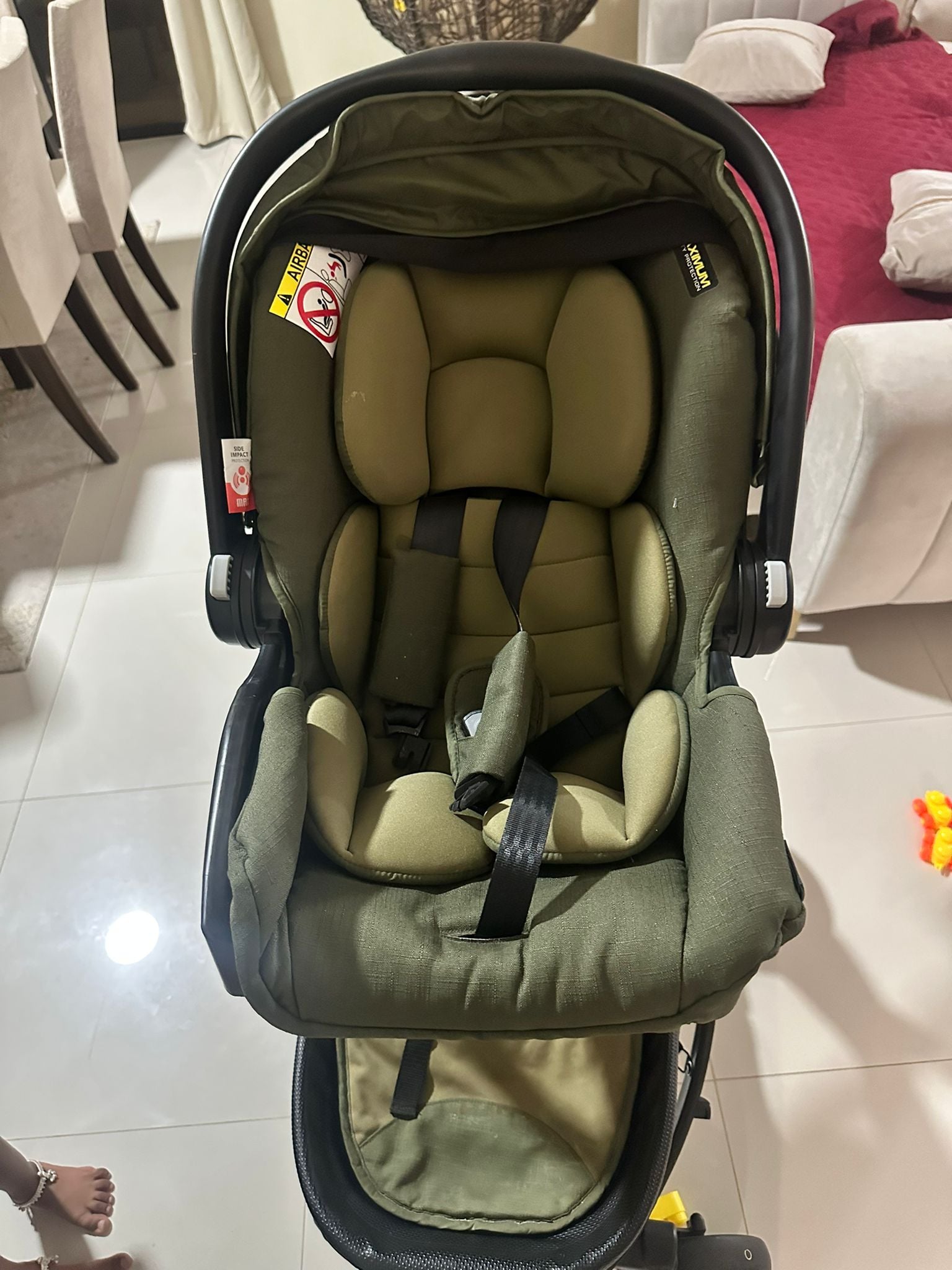Stroller and Car Seat - Image 3
