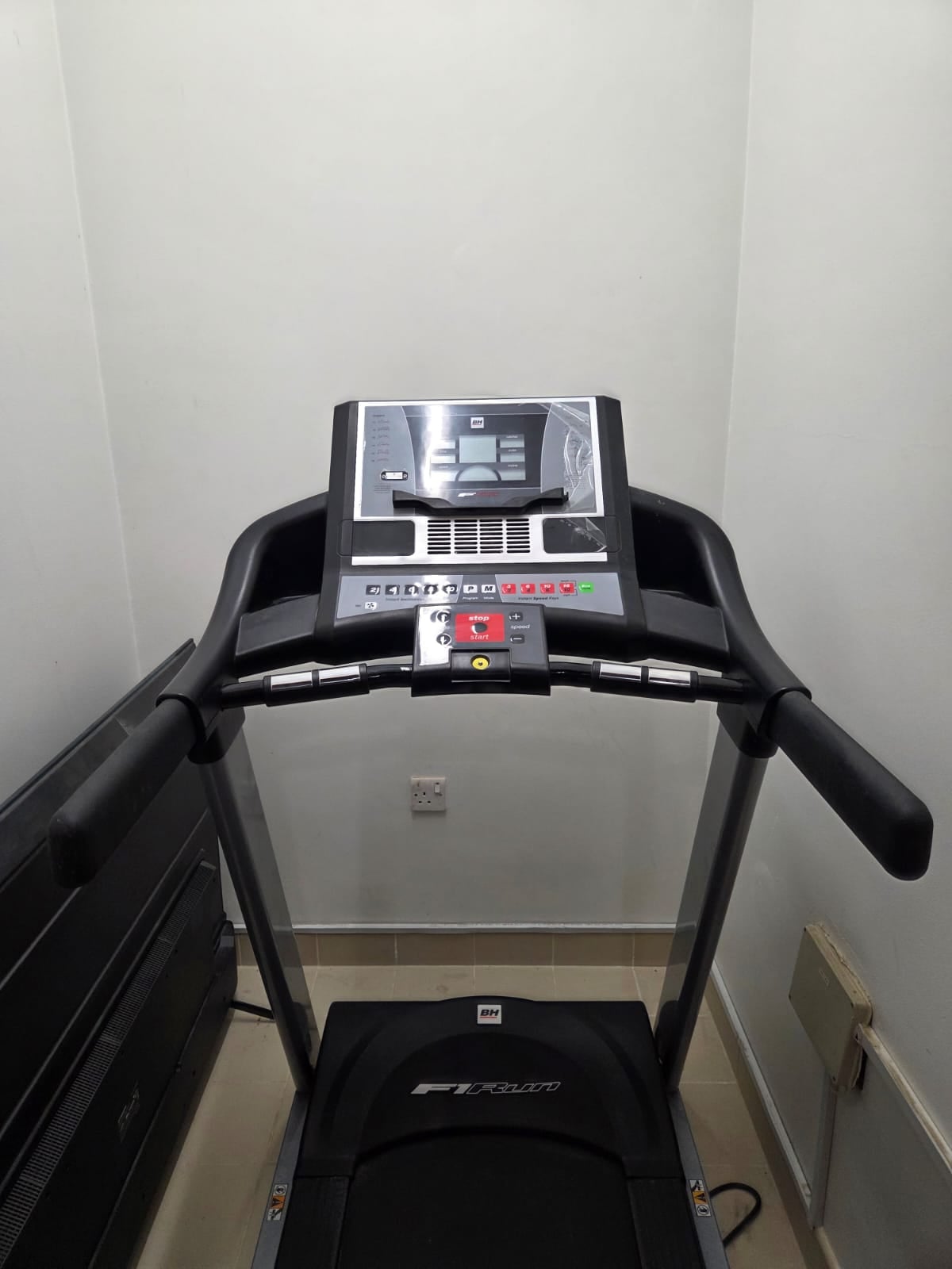 BH F1 Folding Treadmill - Image 1