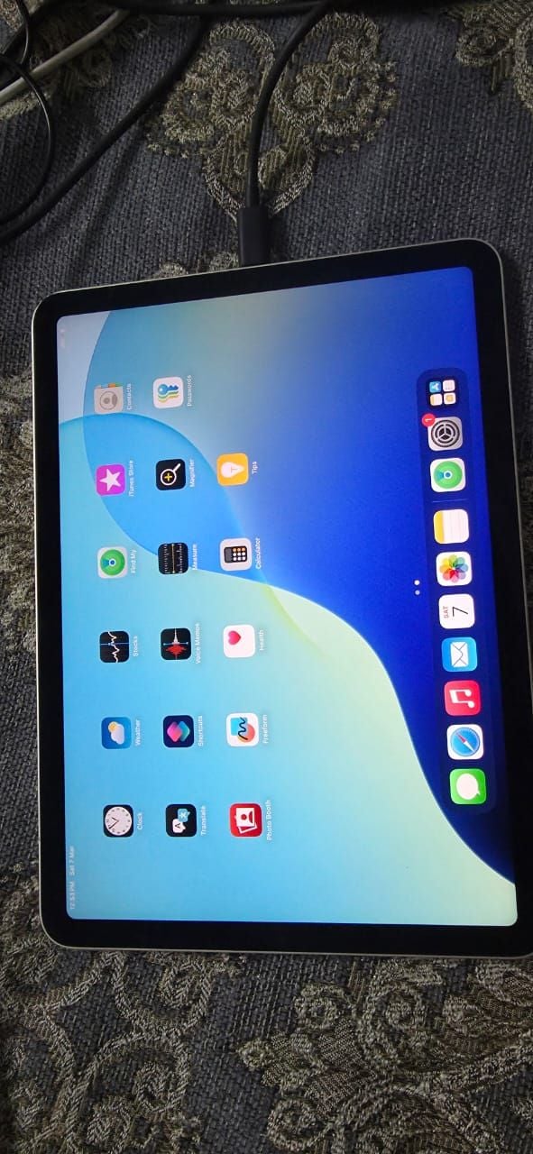 iPad Air 5 64gb 100 battery health  - Image 3