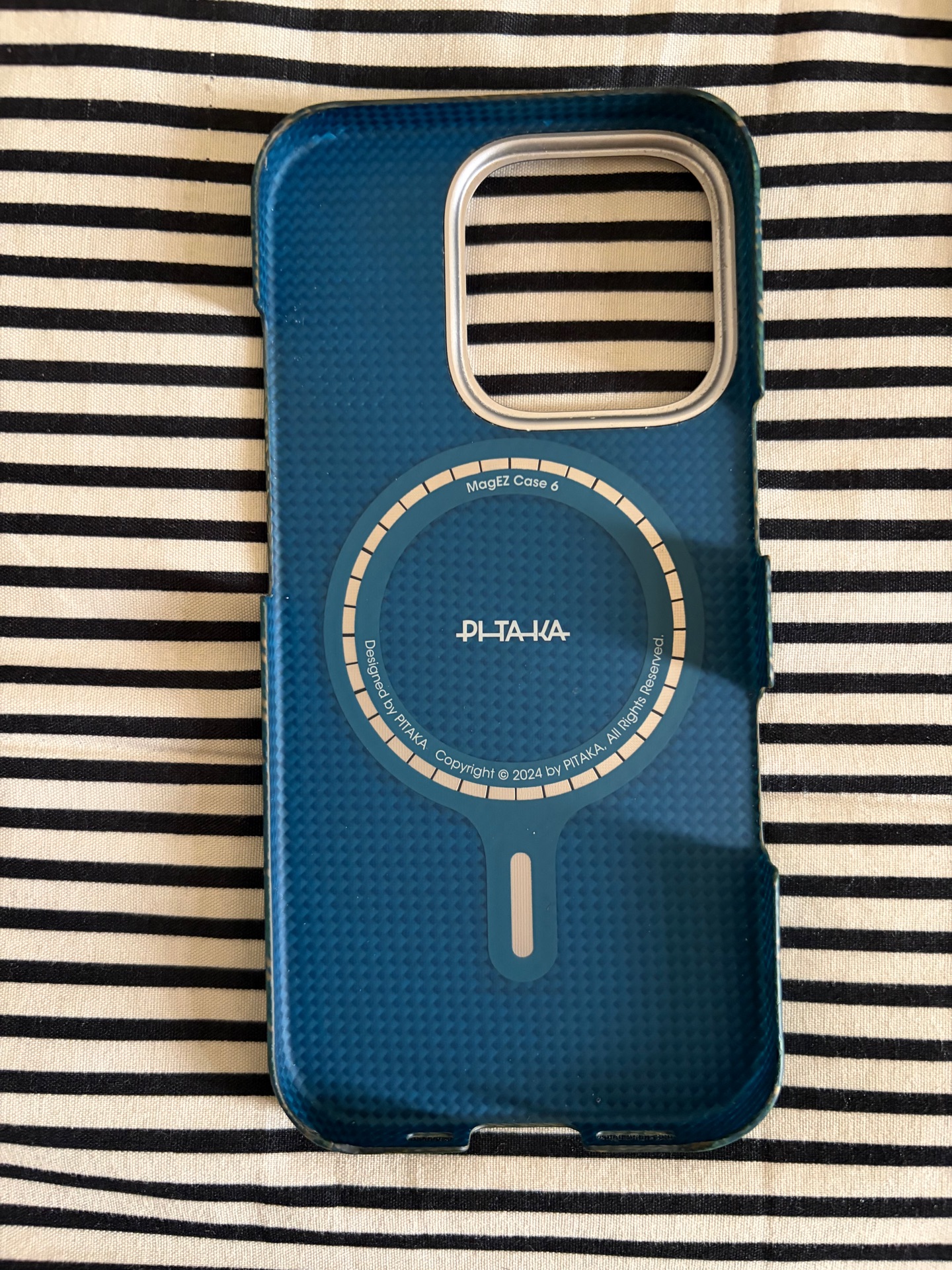 Pitaka and mageasy case and cover for iPhone  - Image 9