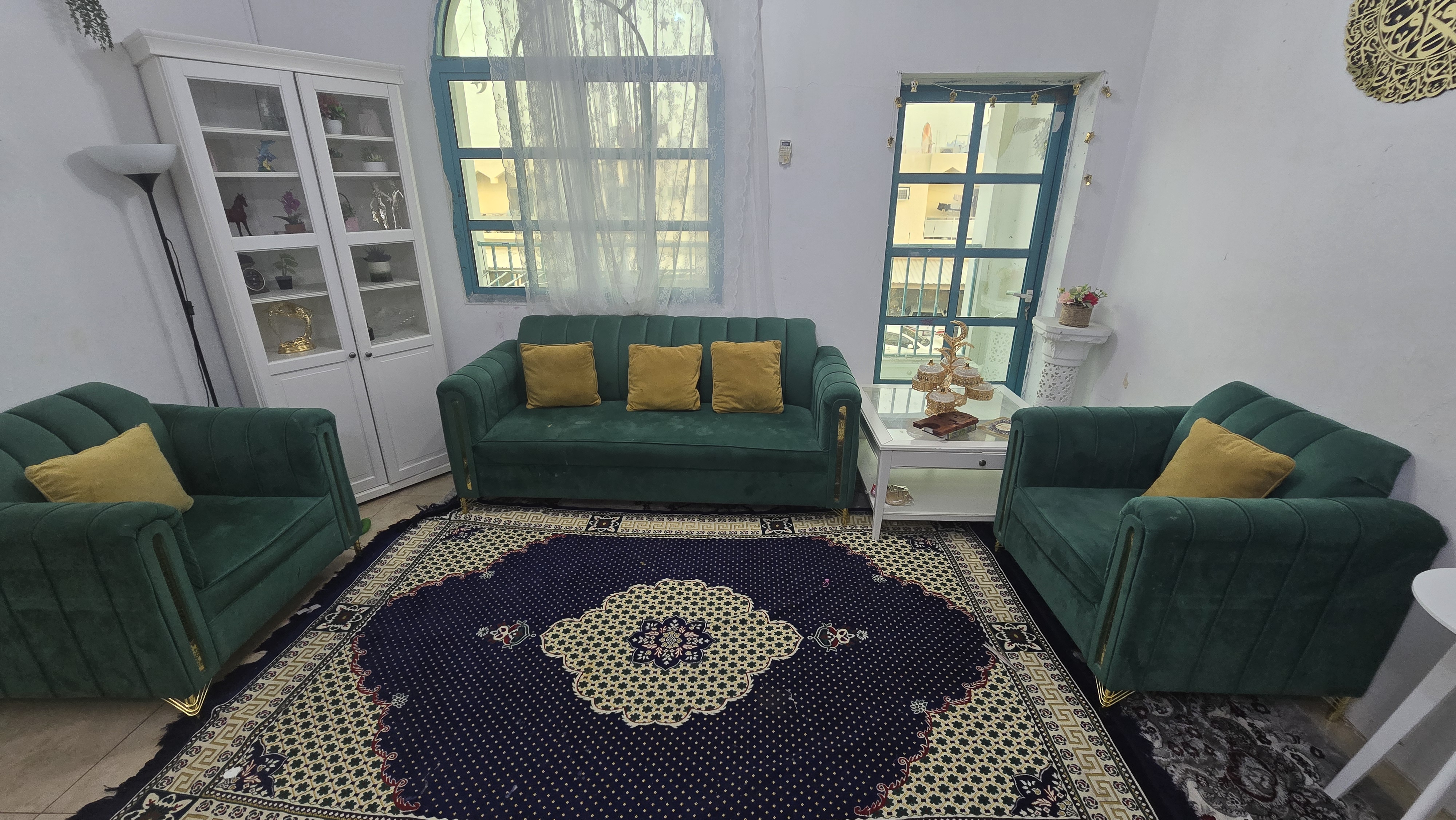 Sofa Set - Image 1