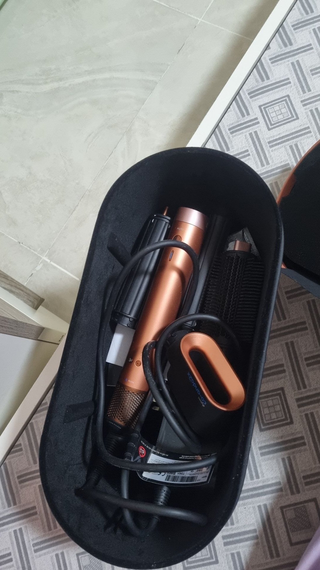 Dyson hair set  - Image 4