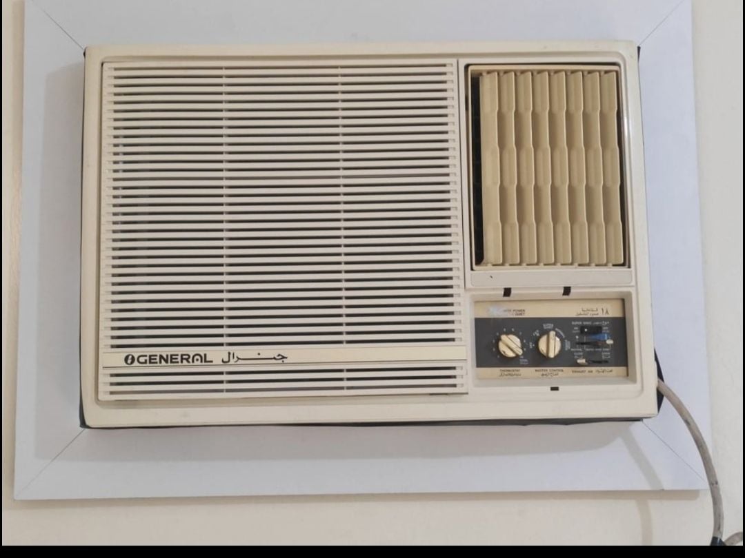 General 2 ton original AC sale. - Image 2