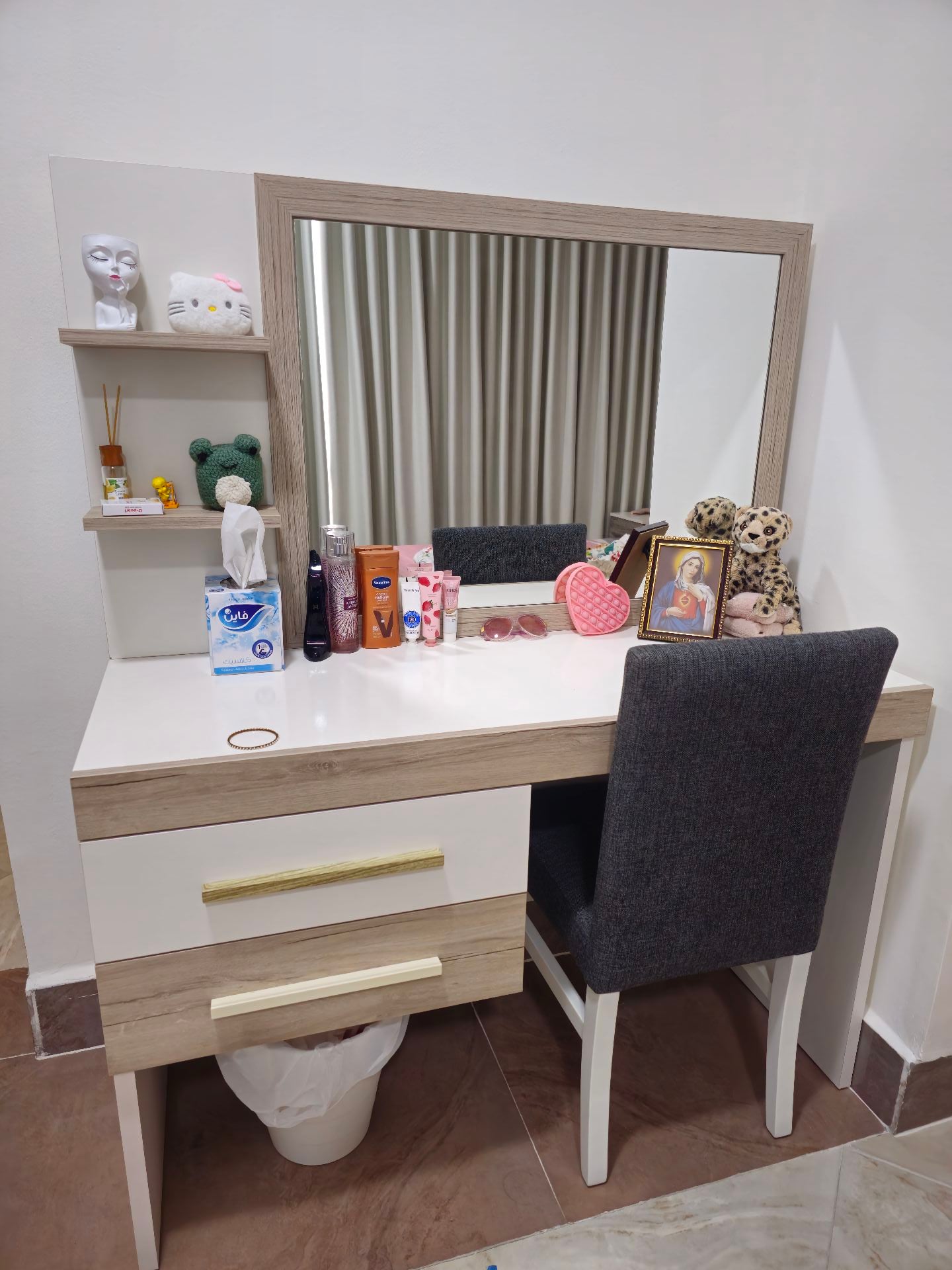 Dressing table -  3 nos - Image 2