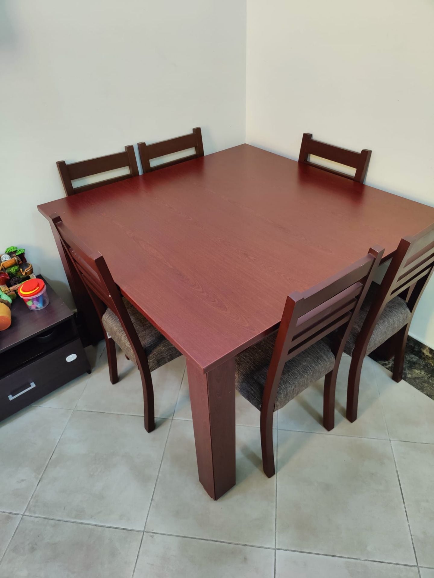 Dining table with six chairs for sale - Image 2