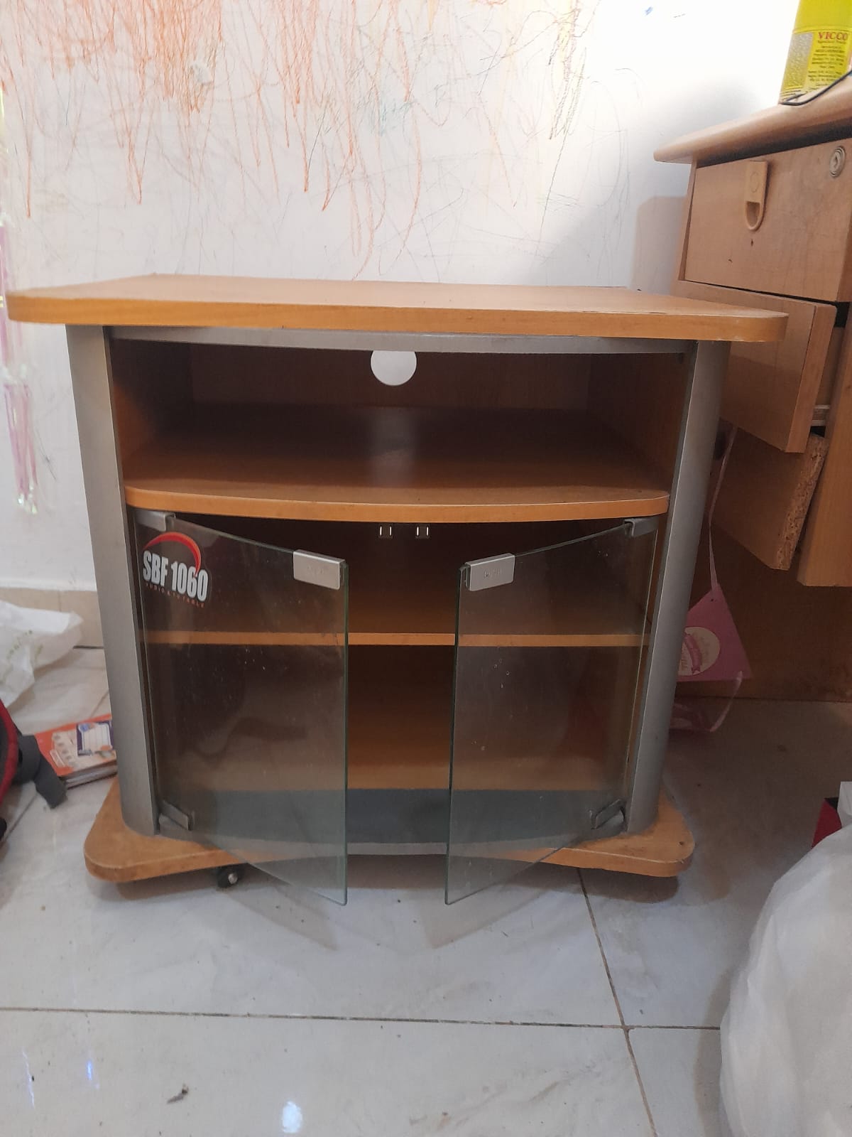 Tv stand - Image 1